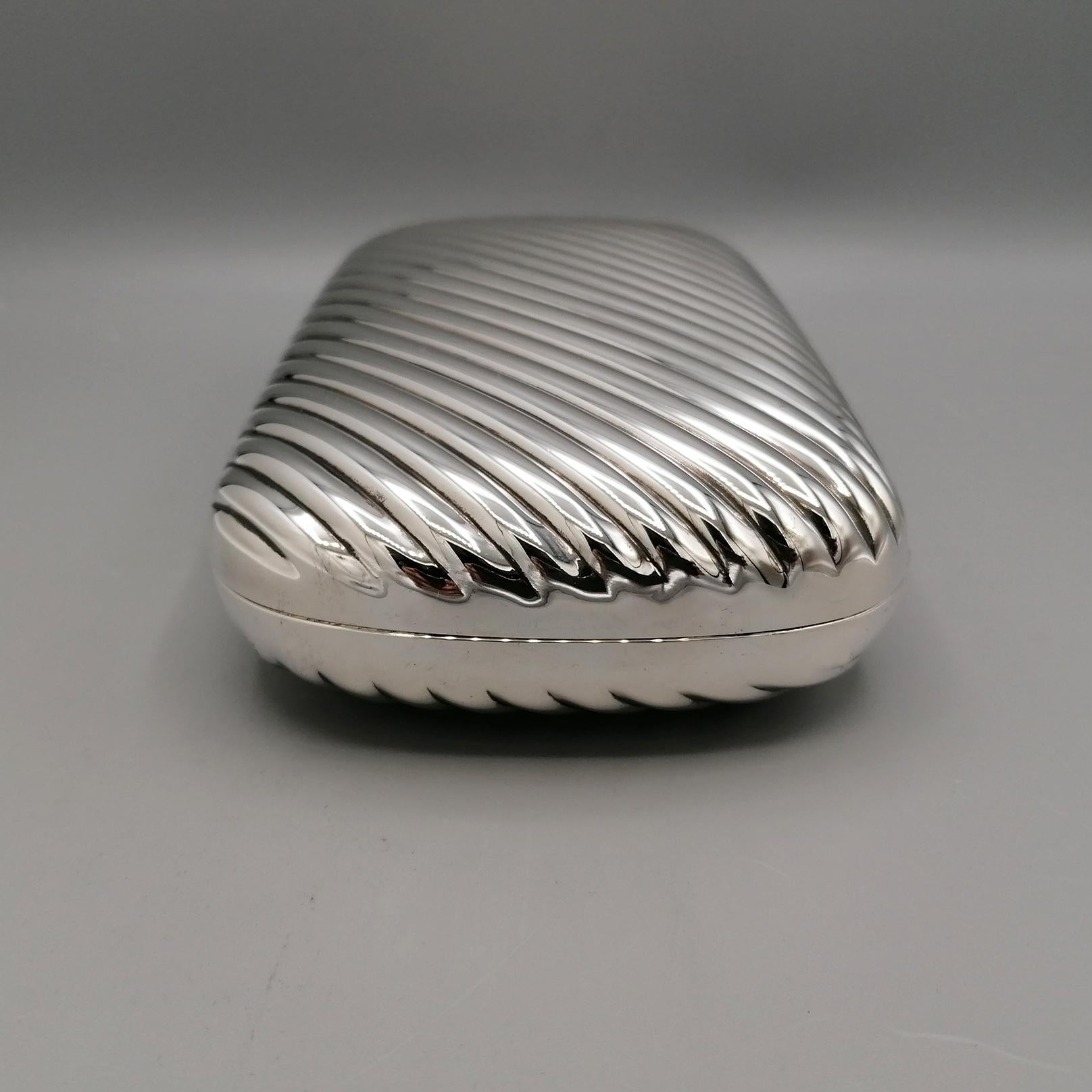 Hand-Crafted 20th Century Italian Sterling Silver Oblong Box For Sale