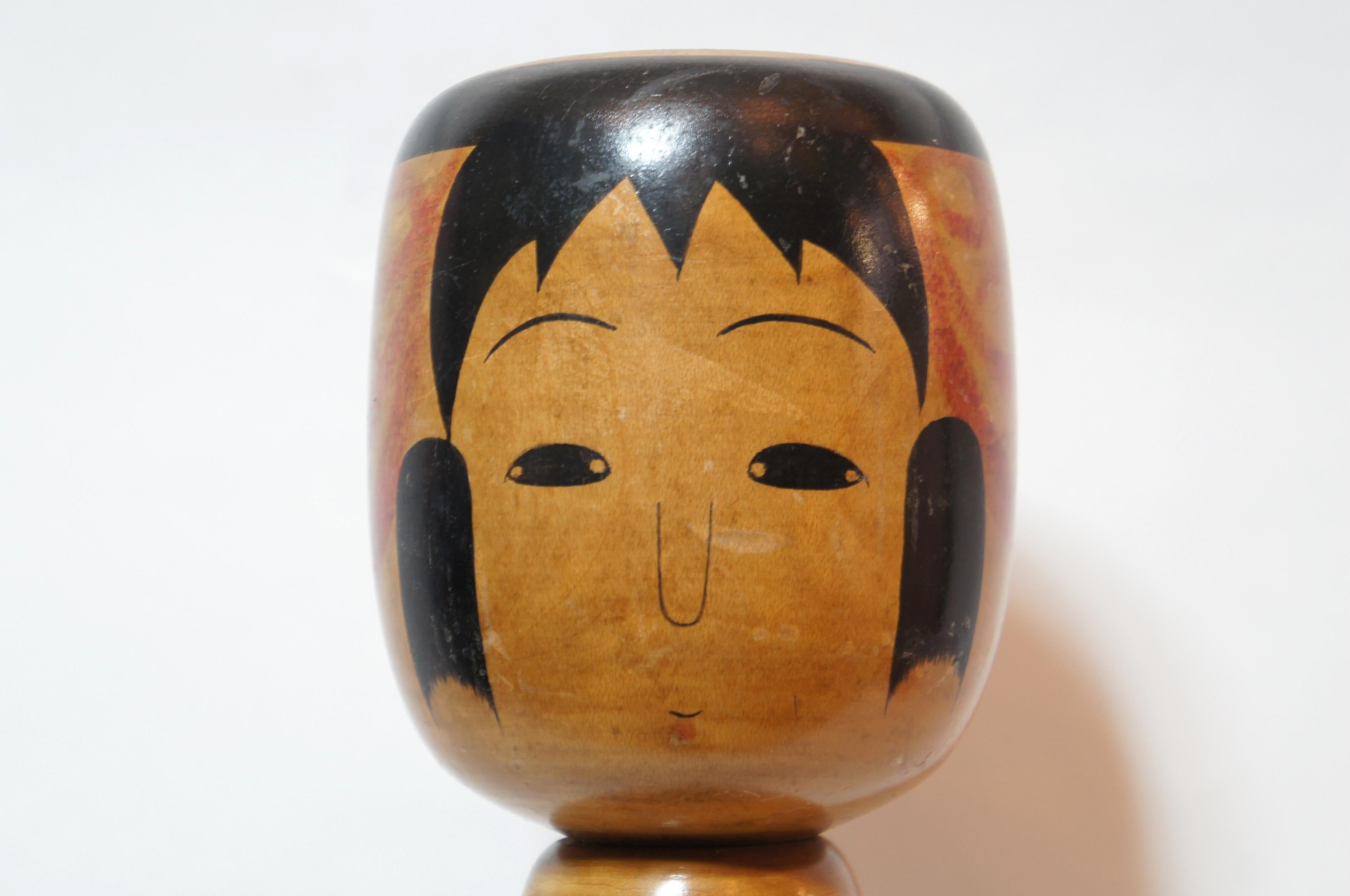 20th Century Japanese Hand Painted Large Kokeshi Doll by Abe Hiroshi For Sale 1