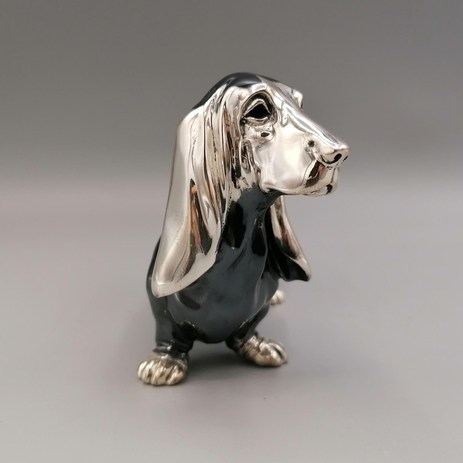 Statuette aus massivem Silber des 20. Jahrhunderts, die einen Basset-Hundhund darstellt (Sonstiges) im Angebot