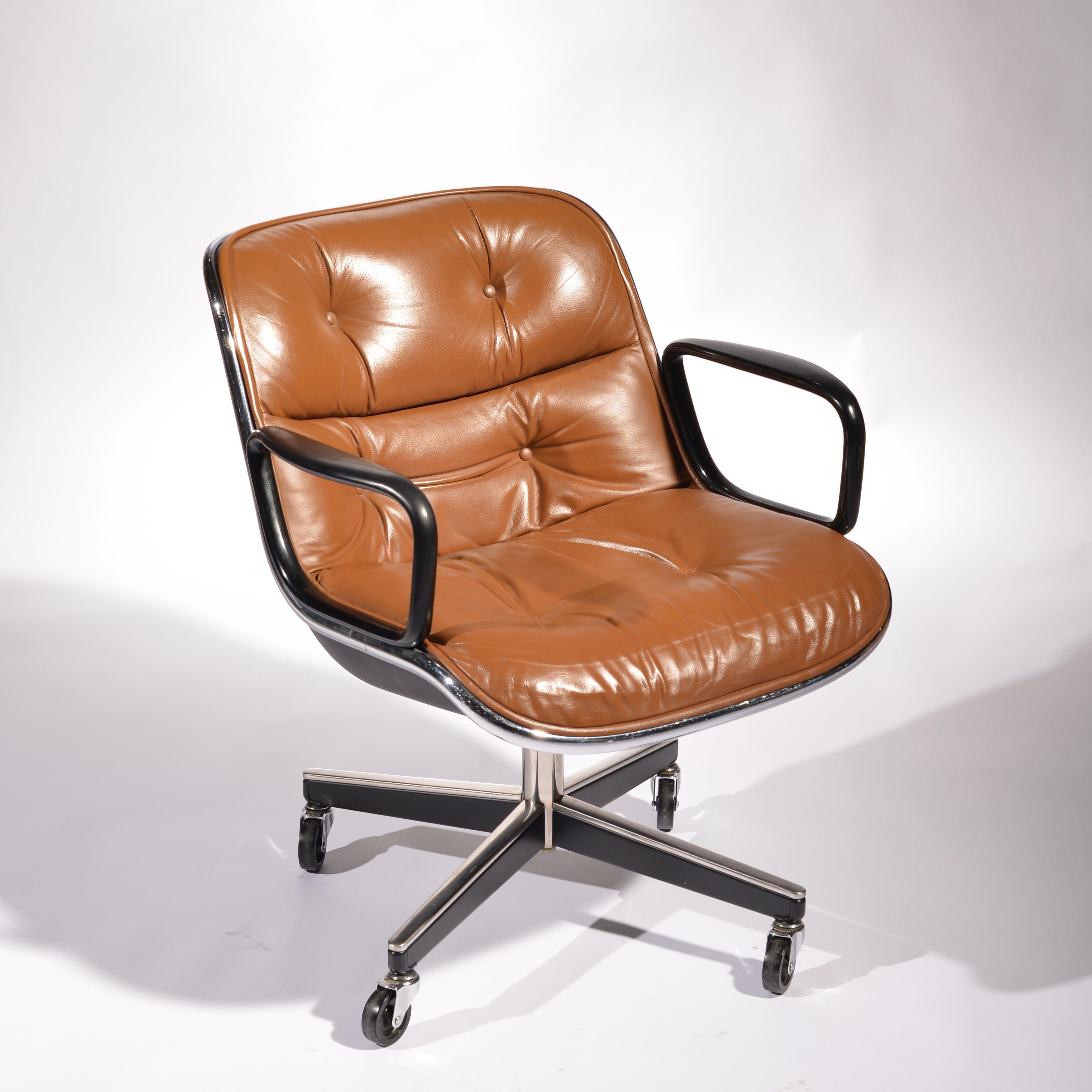 16 Charles Pollock Executive Desk Chairs for Knoll in Cognac Leather In Good Condition In Los Angeles, CA