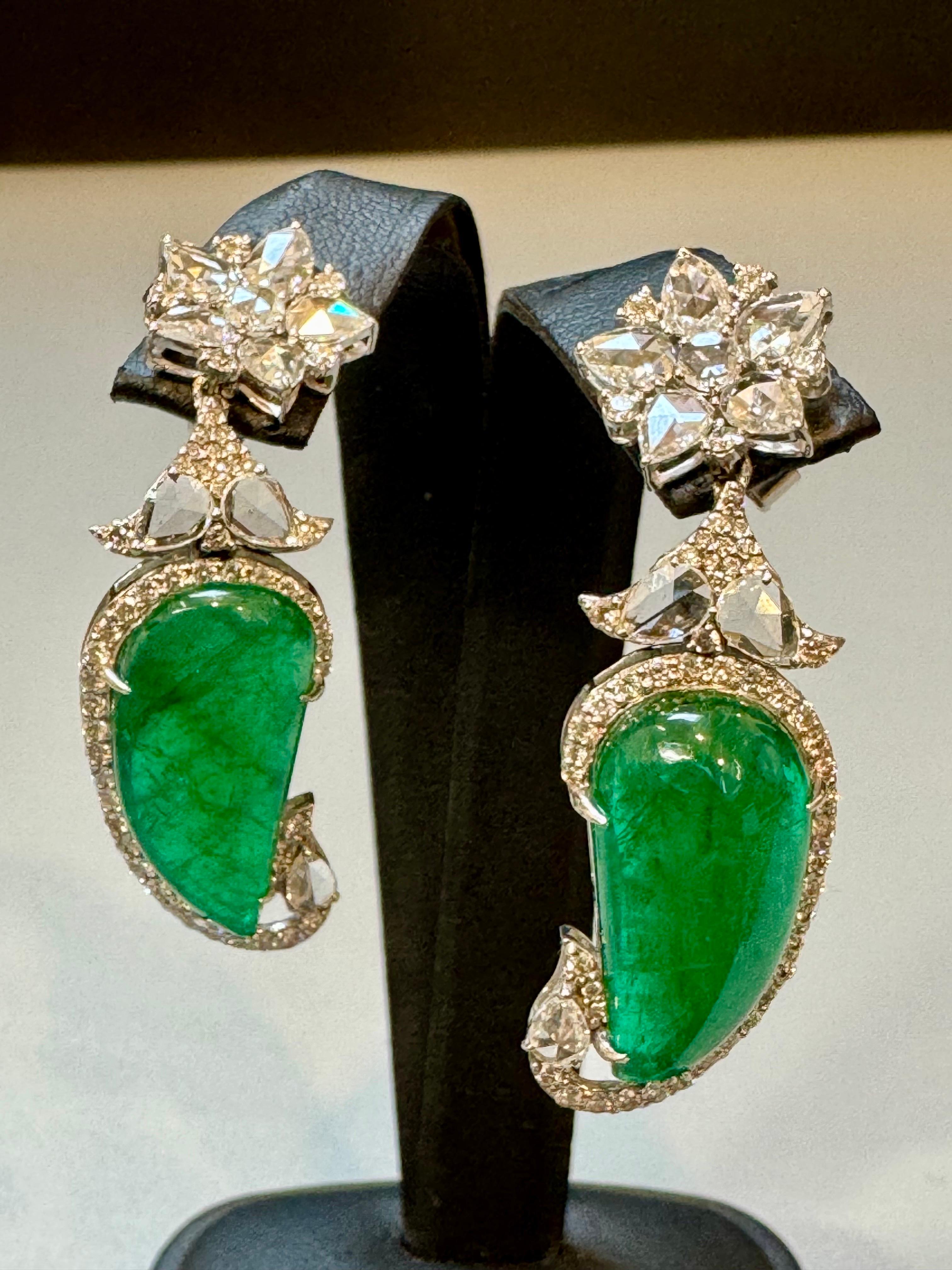 20 Ct Fine Emerald Cabochon & 4 Ct Rose Cut Diamond  18 Kt White Gold  Earrings For Sale 9