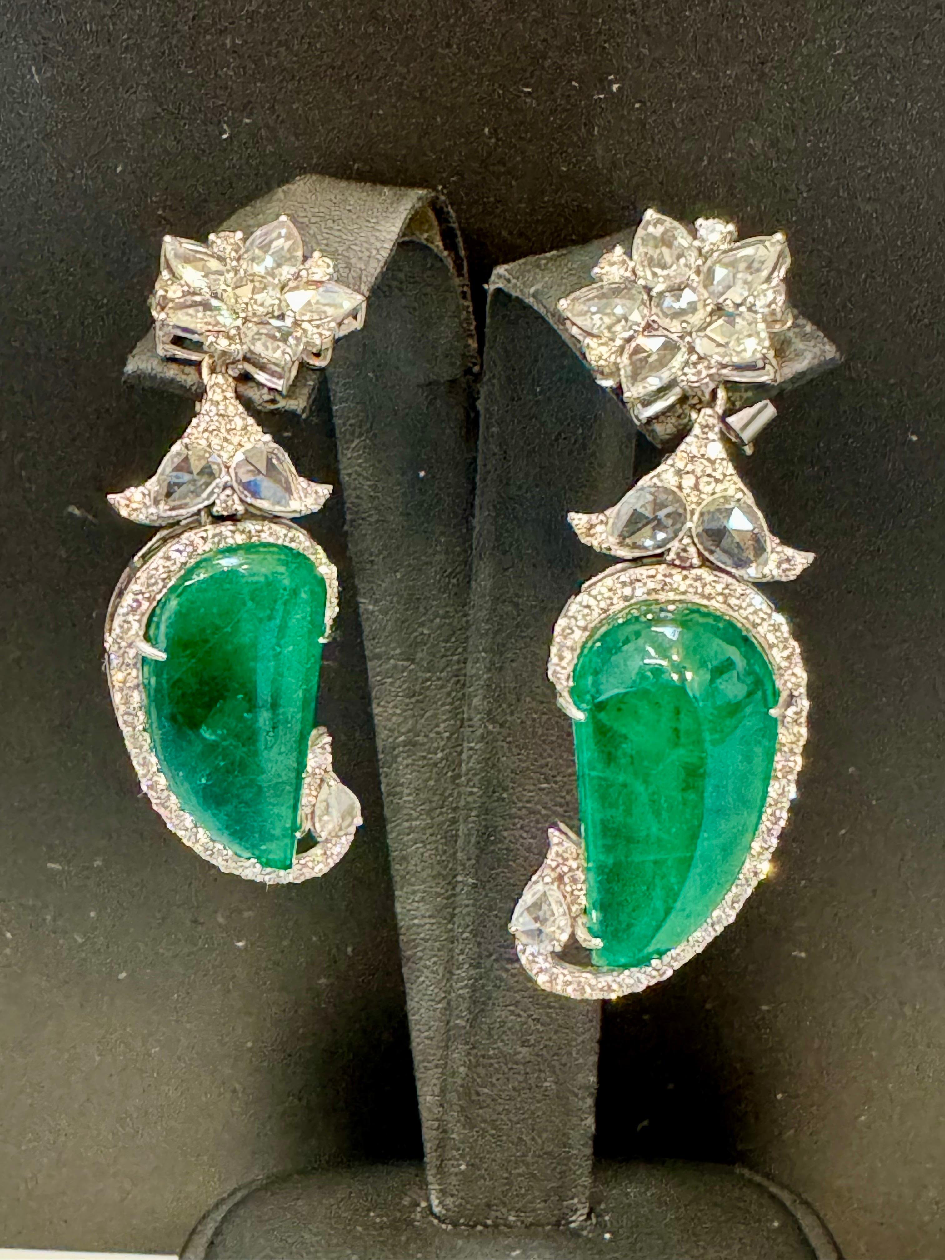 20 Ct Fine Emerald Cabochon & 4 Ct Rose Cut Diamond  18 Kt White Gold  Earrings For Sale 10