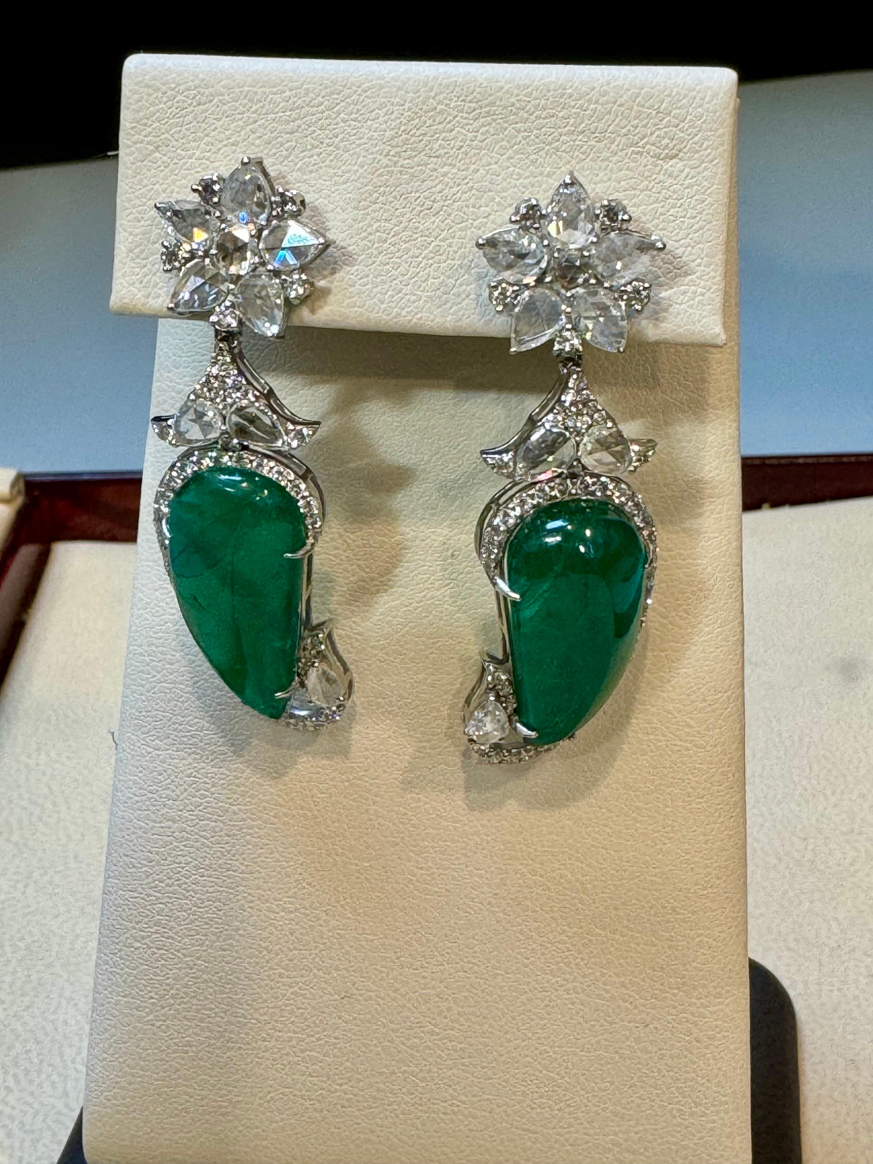 20 Ct Fine Emerald Cabochon & 4 Ct Rose Cut Diamond  18 Kt White Gold  Earrings In Excellent Condition For Sale In New York, NY