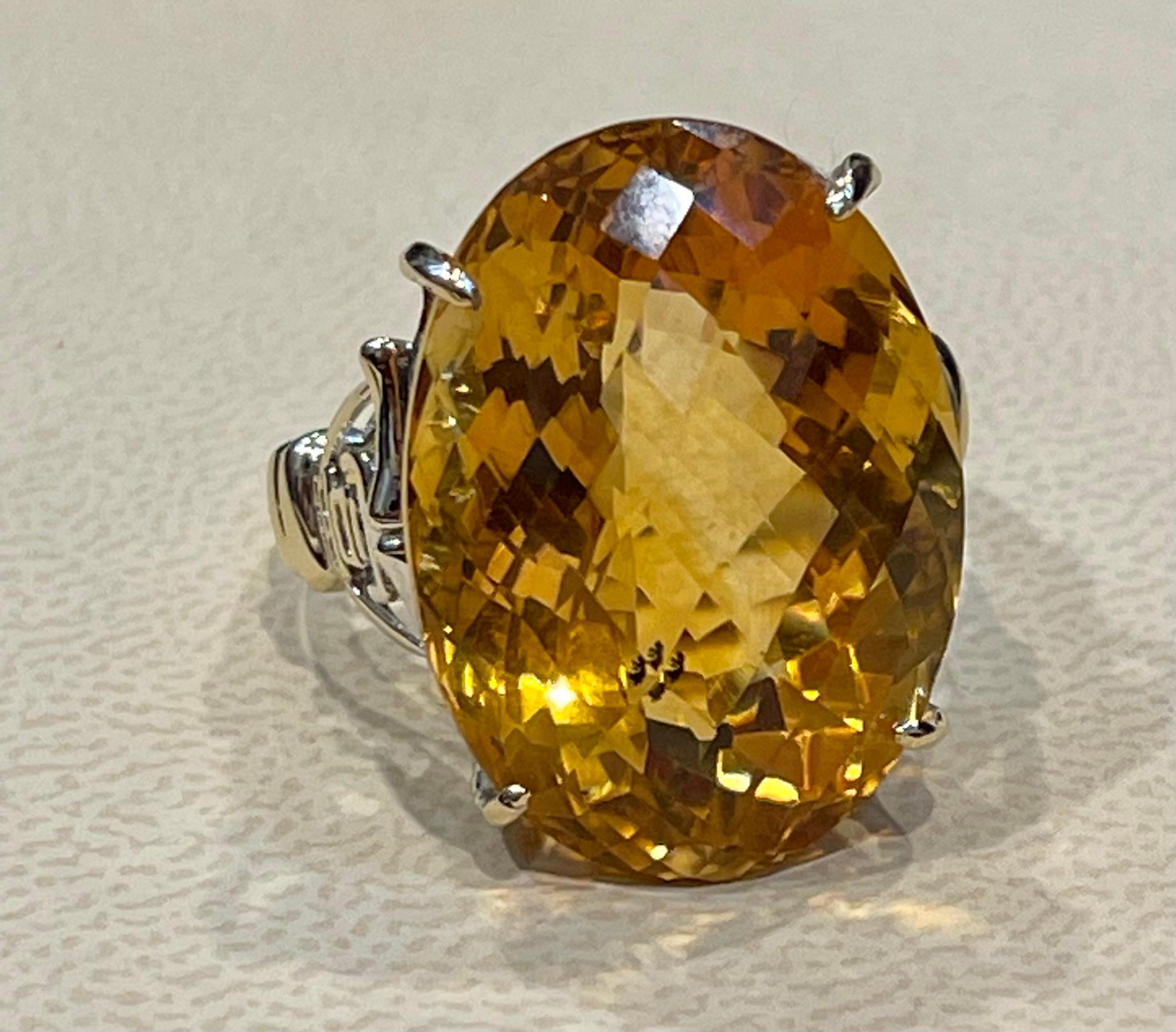 34 Ct Natural Oval Checker Board Citrine Cocktail Ring 14 Kt Yellow Gold, Estate For Sale 5