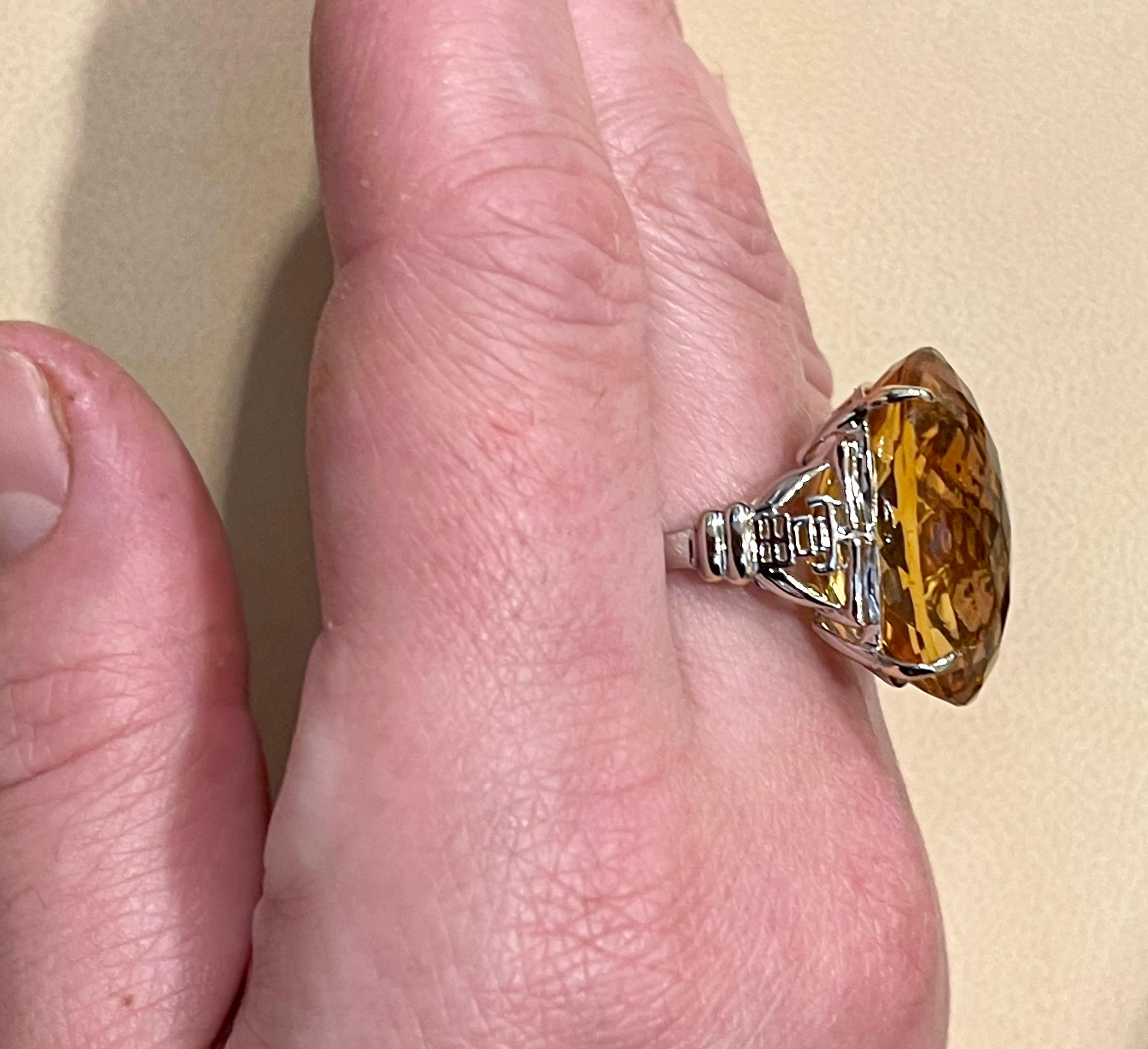 34 Ct Natural Oval Checker Board Citrine Cocktail Ring 14 Kt Yellow Gold, Estate For Sale 9