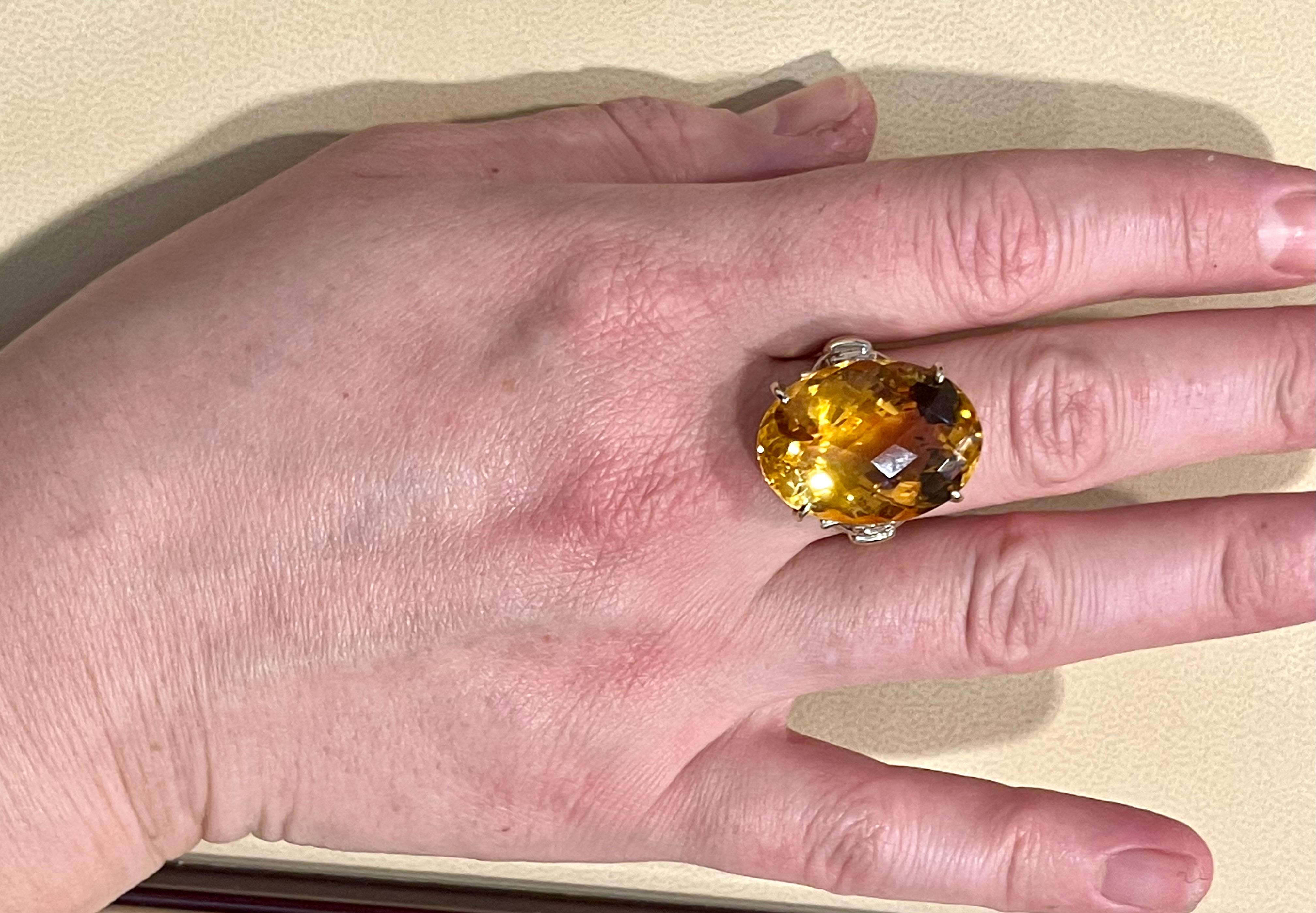 34 Ct Natural Oval Checker Board Citrine Cocktail Ring 14 Kt Yellow Gold, Estate For Sale 1