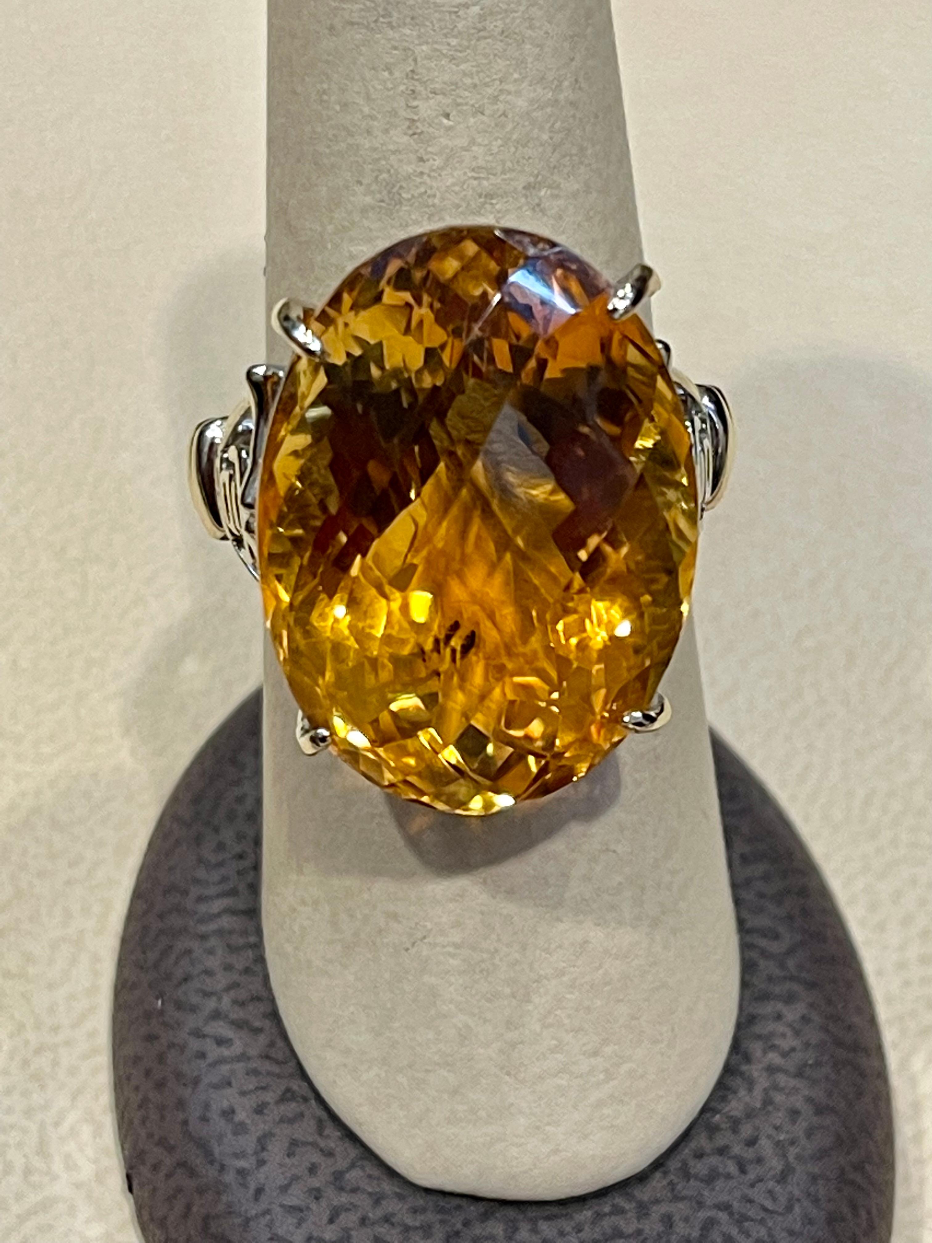 34 Ct Natural Oval Checker Board Citrine Cocktail Ring 14 Kt Yellow Gold, Estate For Sale 2