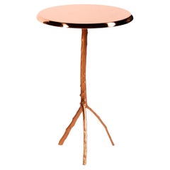 Table d'appoint sculpturale en laiton moulé de 20" de diamètre