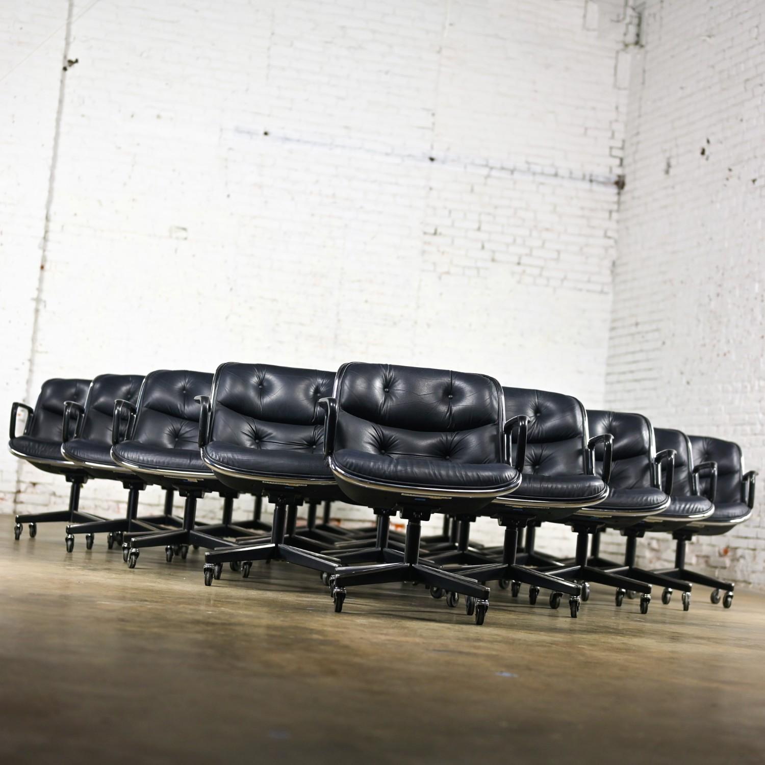 20 Executive Armchairs by Charles Pollock for Knoll Black Leather & 4 Prong Base For Sale 4