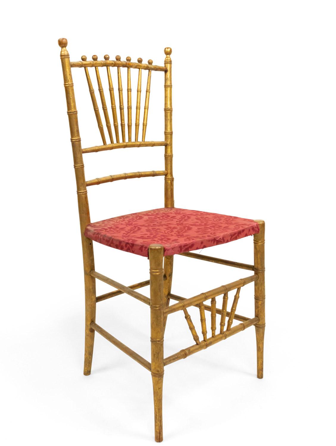 20 Sillas laterales de terciopelo rojo de imitación de bambú para salón de baile siglo XX en venta