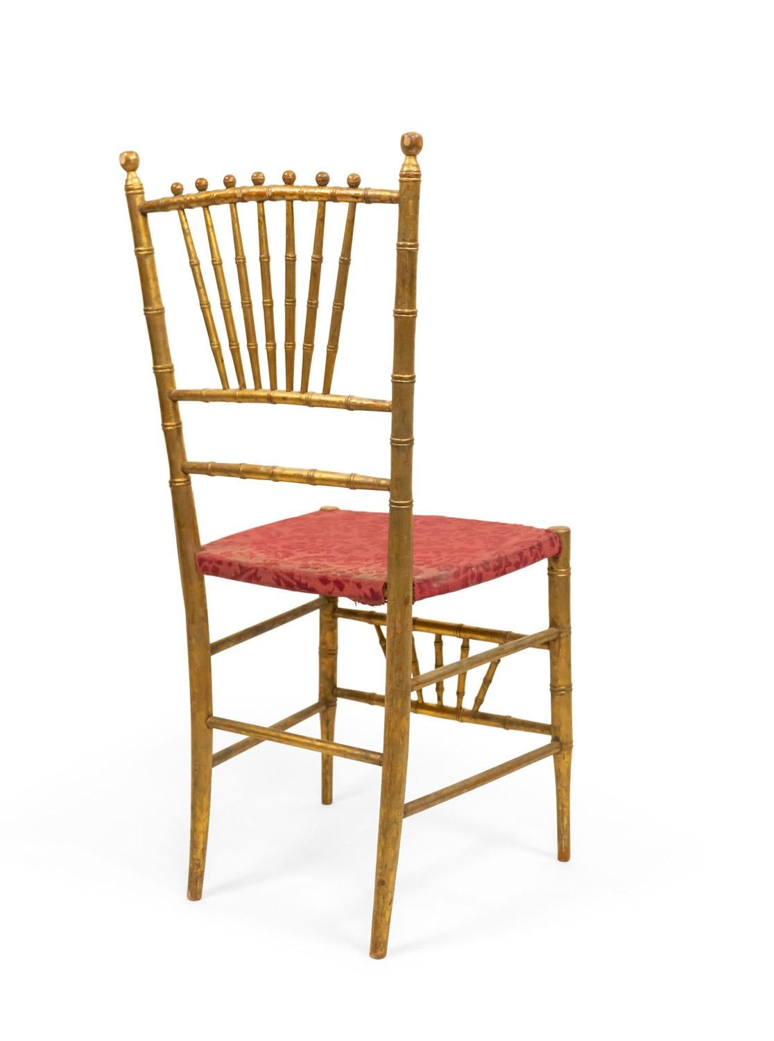 20 Sillas laterales de terciopelo rojo de imitación de bambú para salón de baile en venta 1