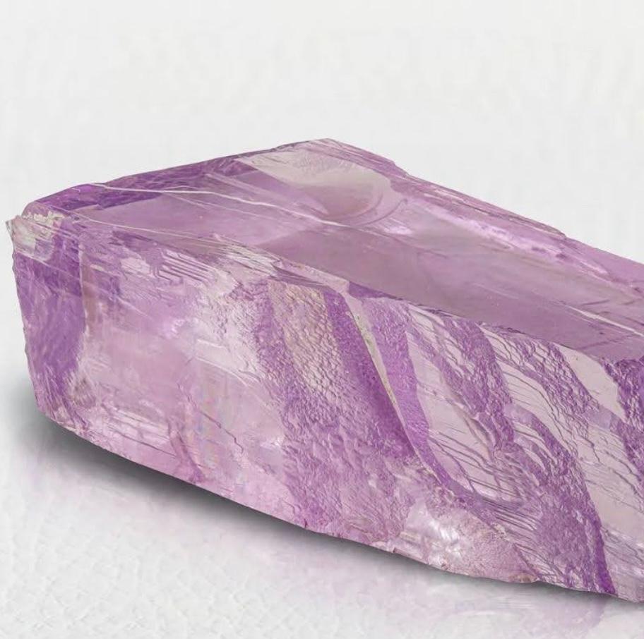 Contemporary 20 Grams Vibrant Pink Double Terminated Kunzite Floater Crystal From Afghanistan For Sale