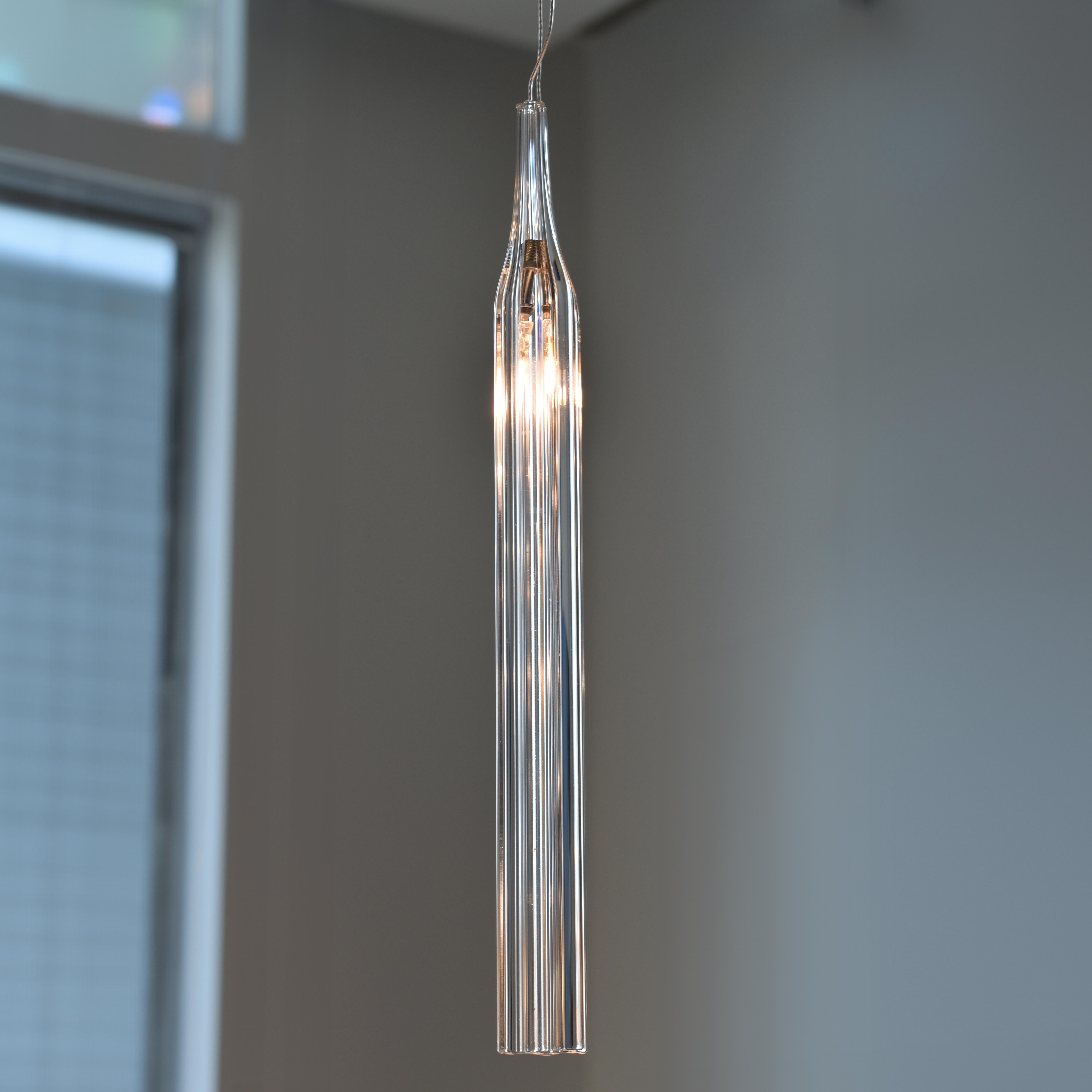 20 Hand-Blown Glass Pendants Glass Prism Shape Chandelier. MONT BLANC. LED In New Condition For Sale In Hollywood, FL