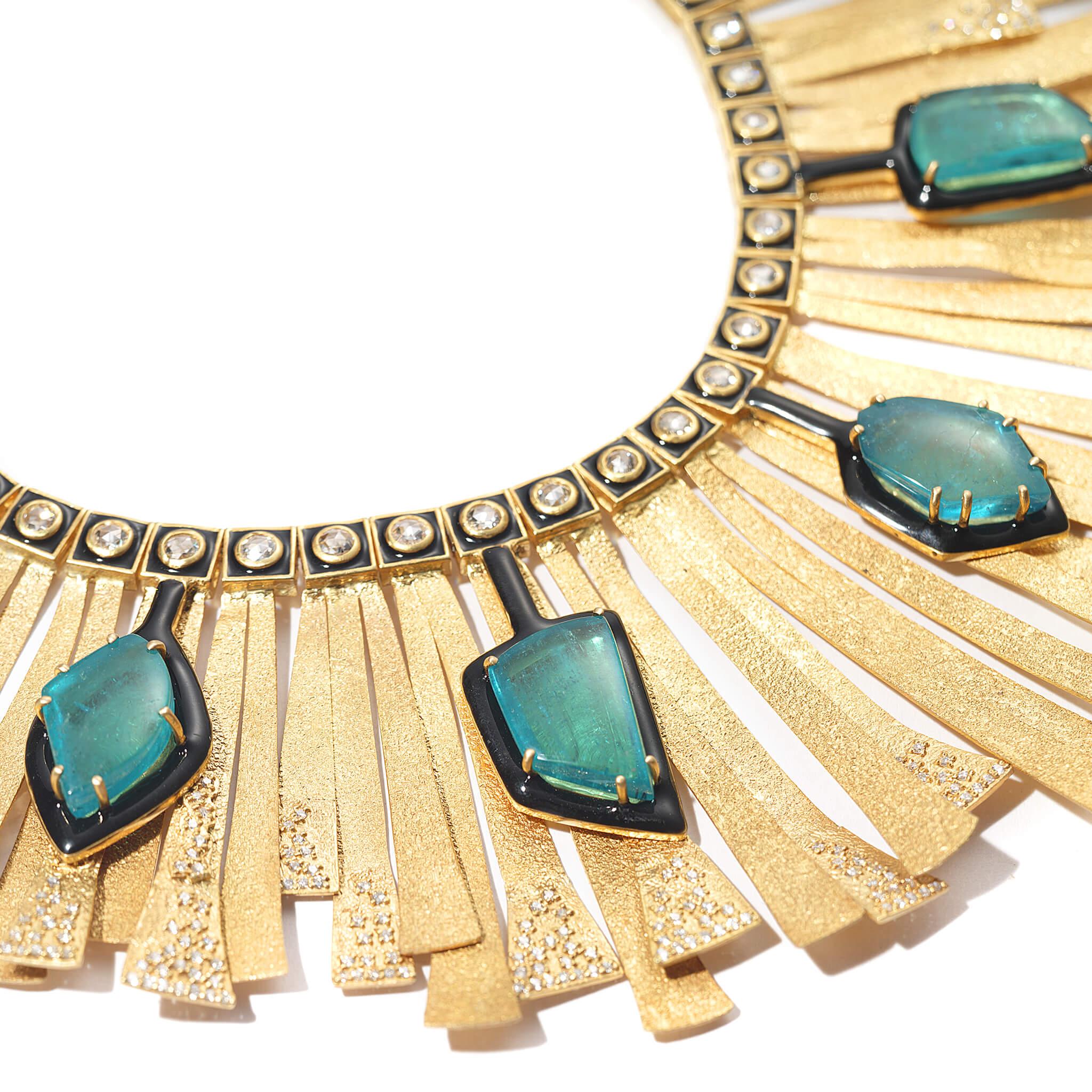 Mixed Cut 20 Karat Emerald and Diamond Sunburst Necklace For Sale