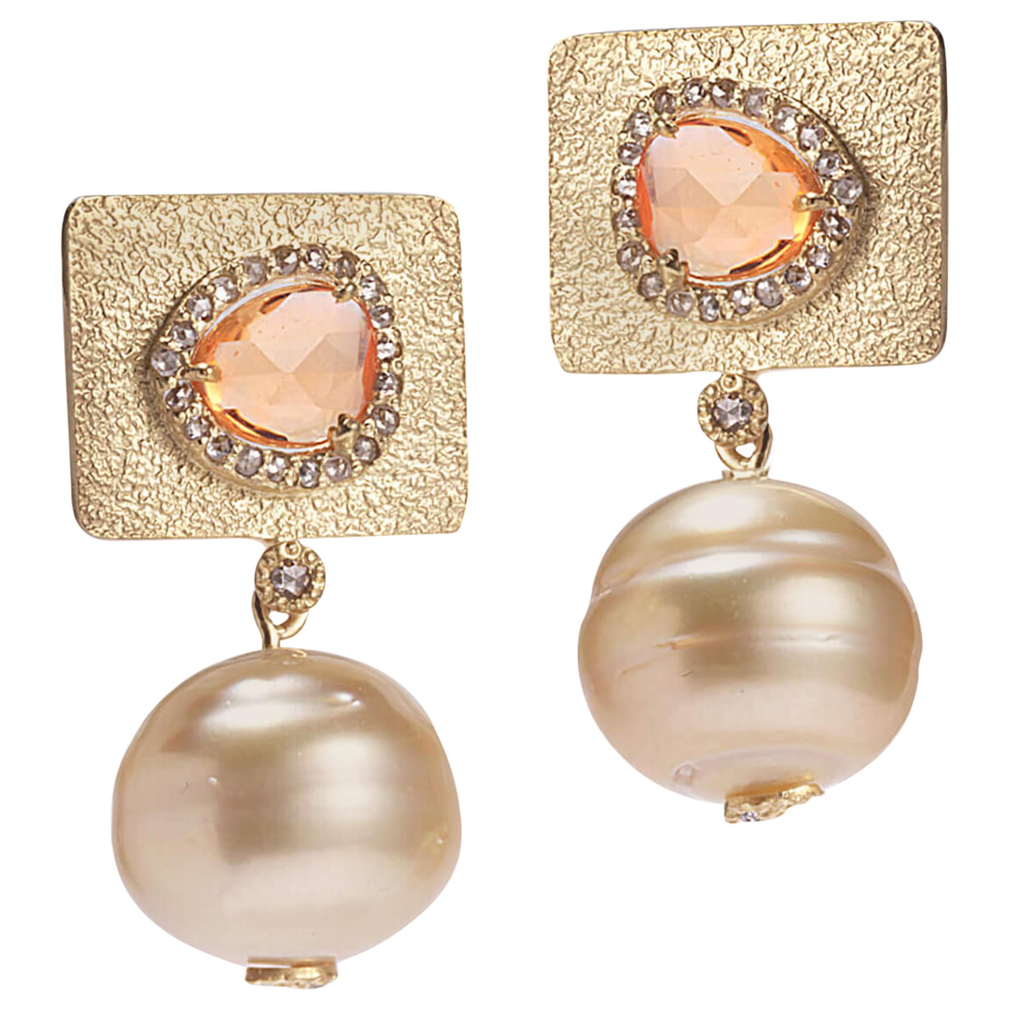20 Karat Golden South Sea Pearl Earrings For Sale