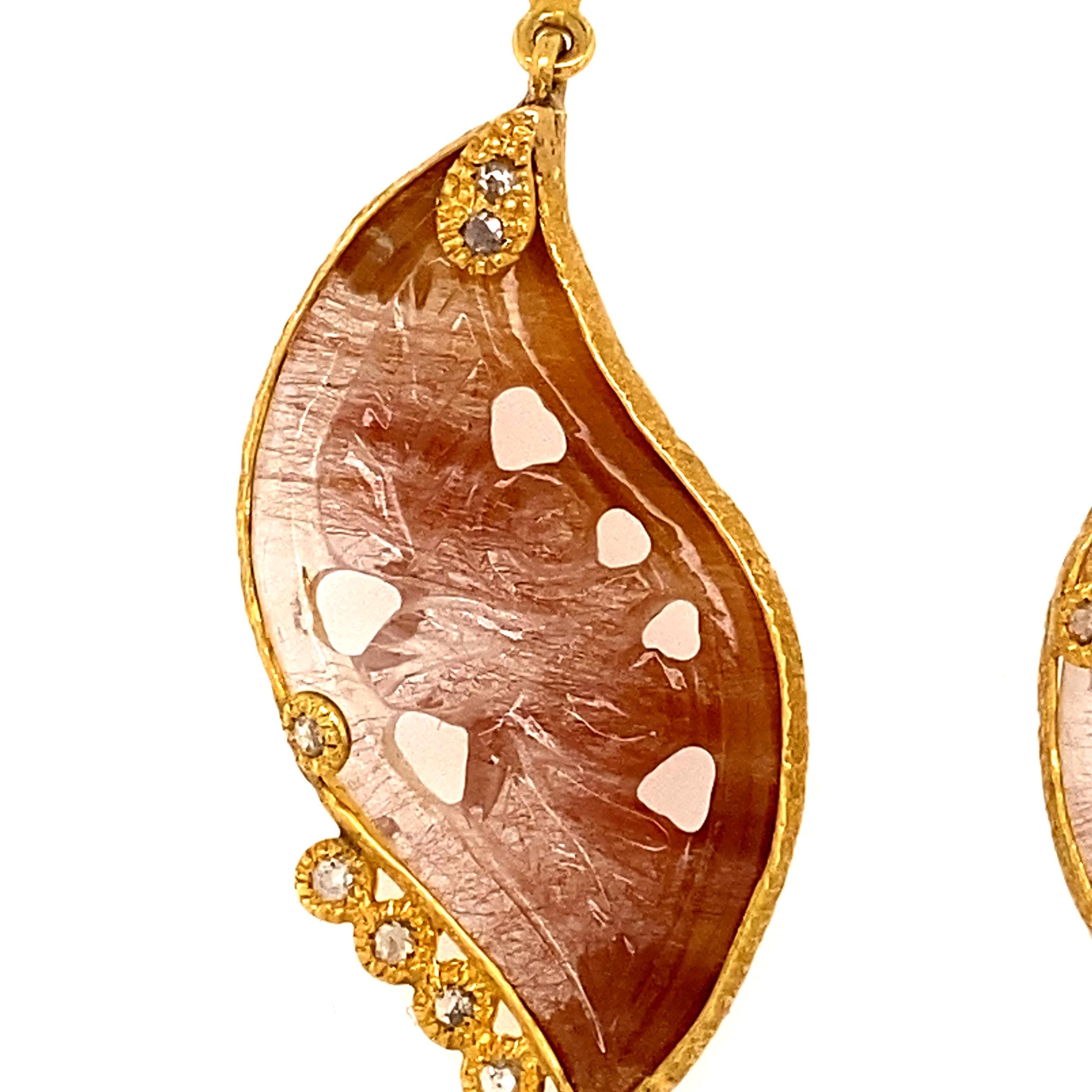 Taglio a rosa Orecchini Affinity in oro giallo 20 carati con quarzo rutilite in vendita