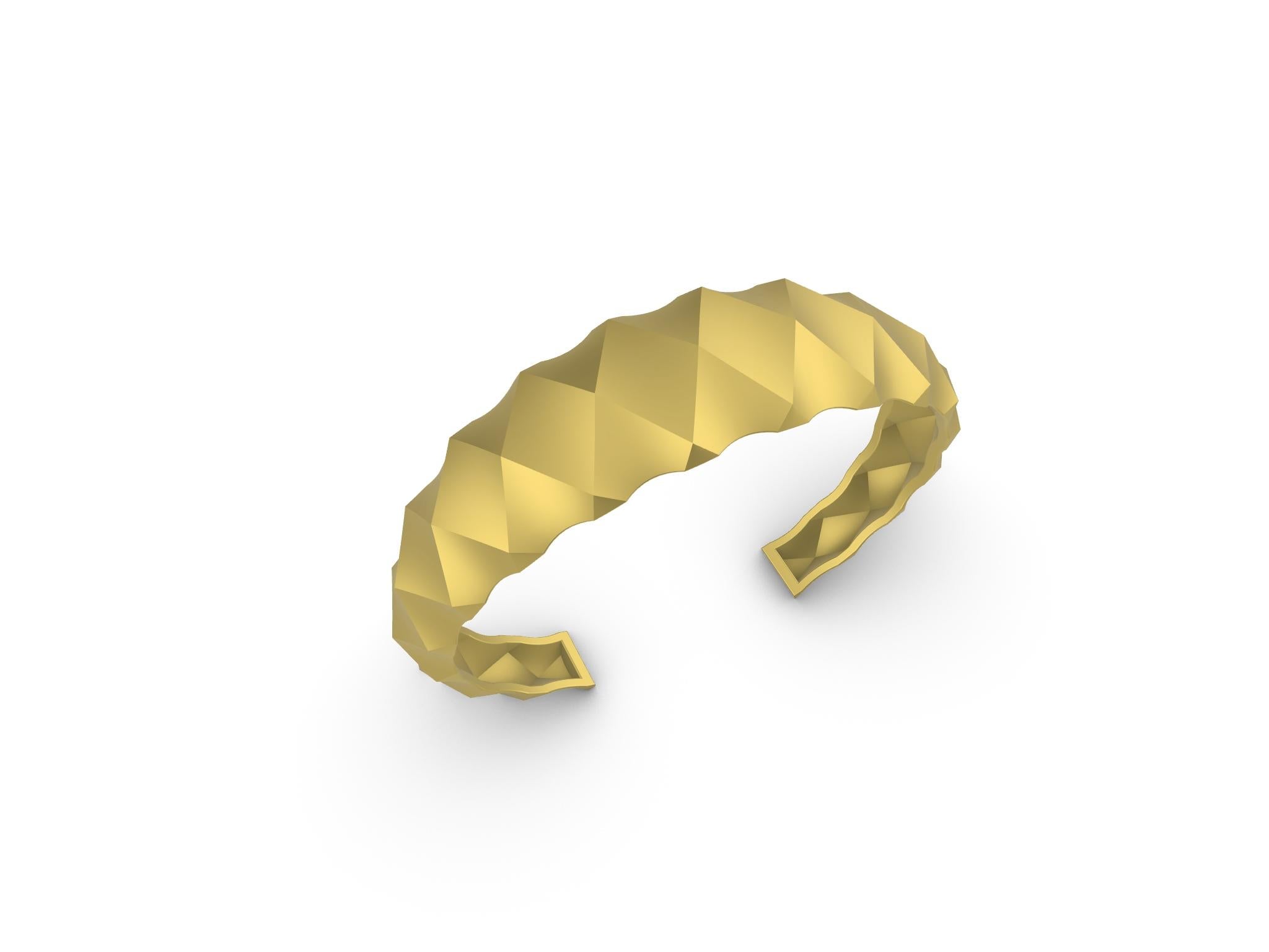 18 Karat Yellow Gold Rhombus Cuff Bracelet For Sale 2