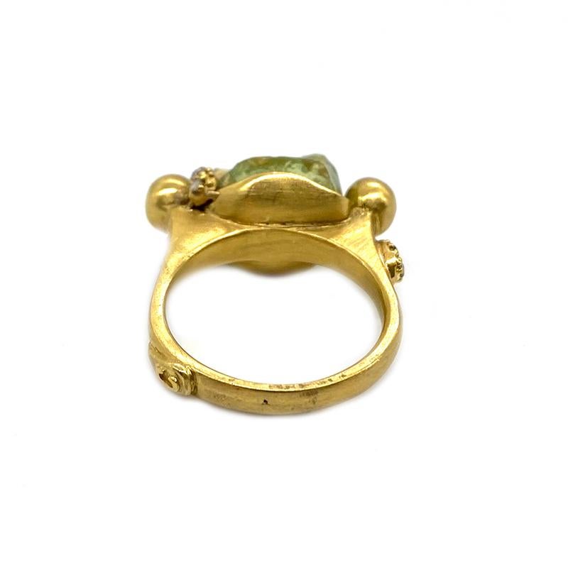 20 Karat Gelbgold Ring mit Patina und 0,10 Karat Diamanten im Zustand „Neu“ im Angebot in Secaucus, NJ