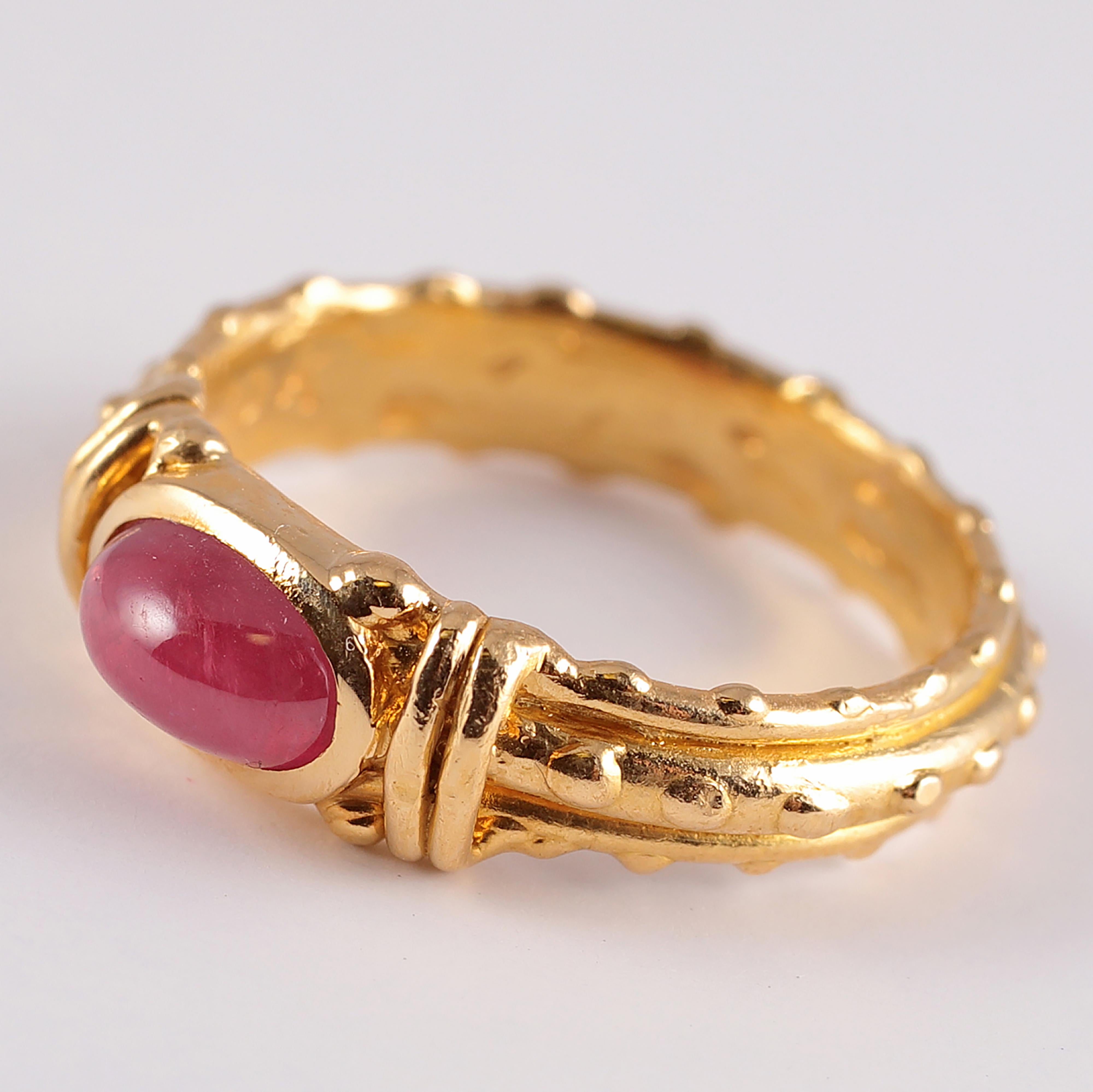 20 Karat Yellow Gold Ruby Ring by Tiana Wages In Good Condition In Dallas, TX