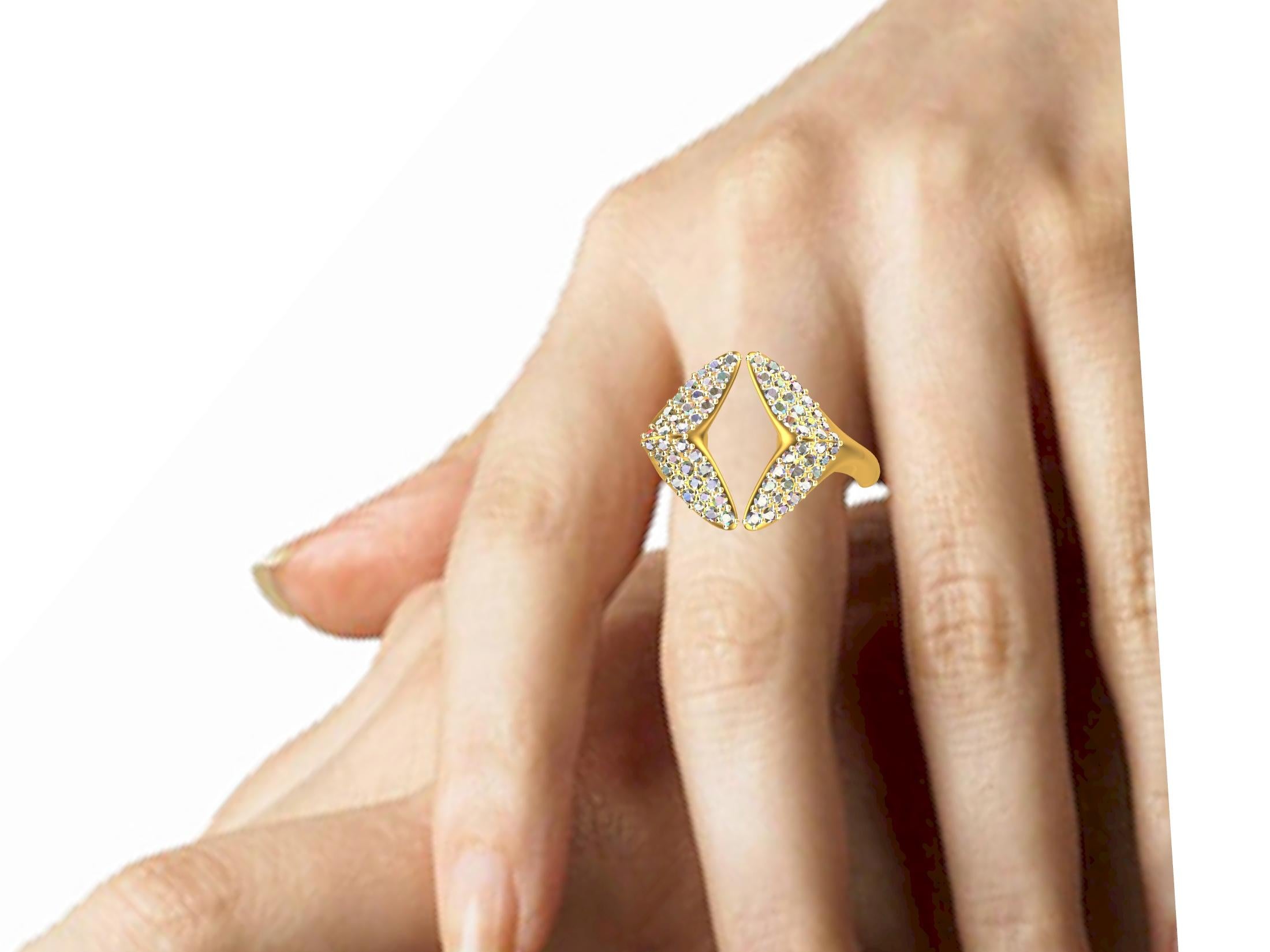 20 Karat Yellow Gold Small Angel Wings Diamond Ring 2
