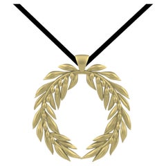 20 Karat Yellow Gold Olive Wreath Pendant 