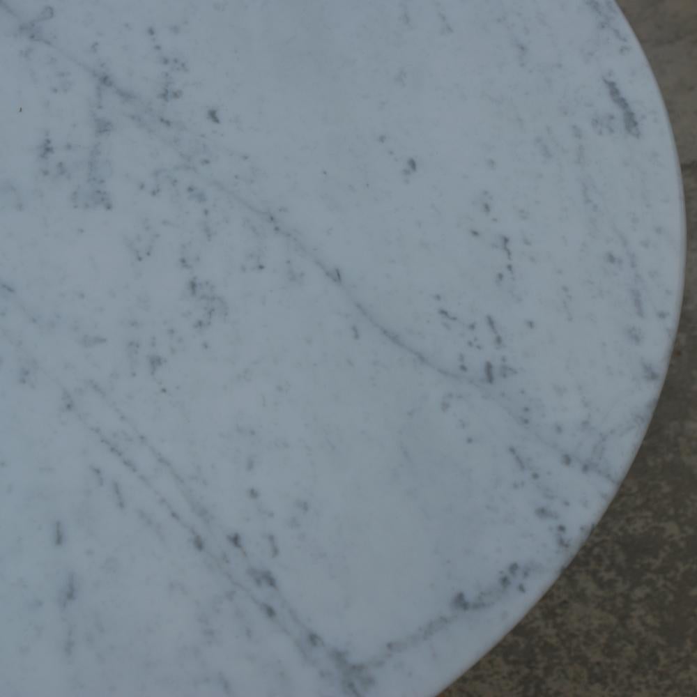 20th Century Knoll Saarinen Round Marble Side End Table