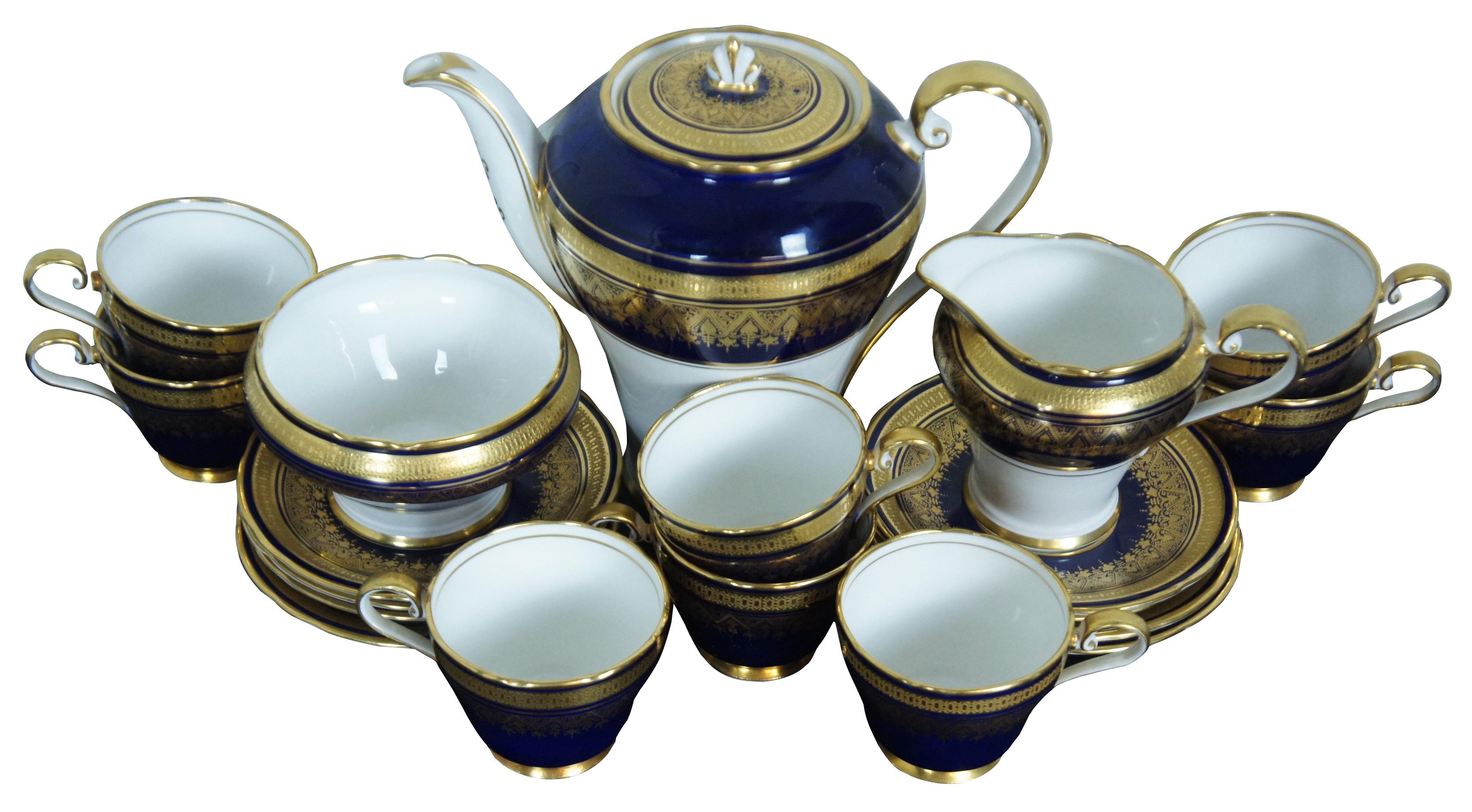 Néoclassique Service à thé 20 pièces en porcelaine Aynsley bleu cobalt et or avec motif os de Chine Simcoe, 8 pièces