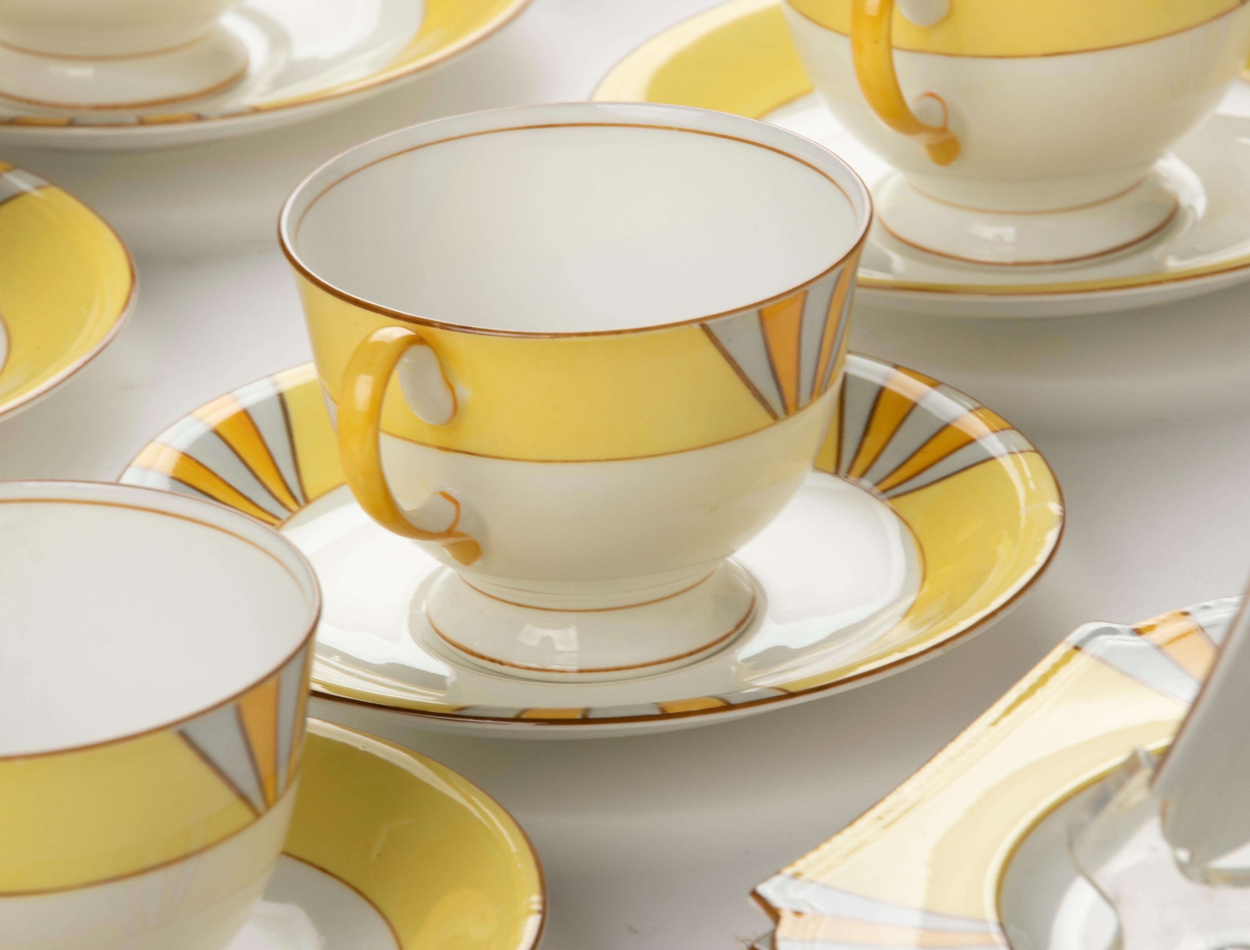 20-Piece Art Deco Tea Set Made by Aynsley 4