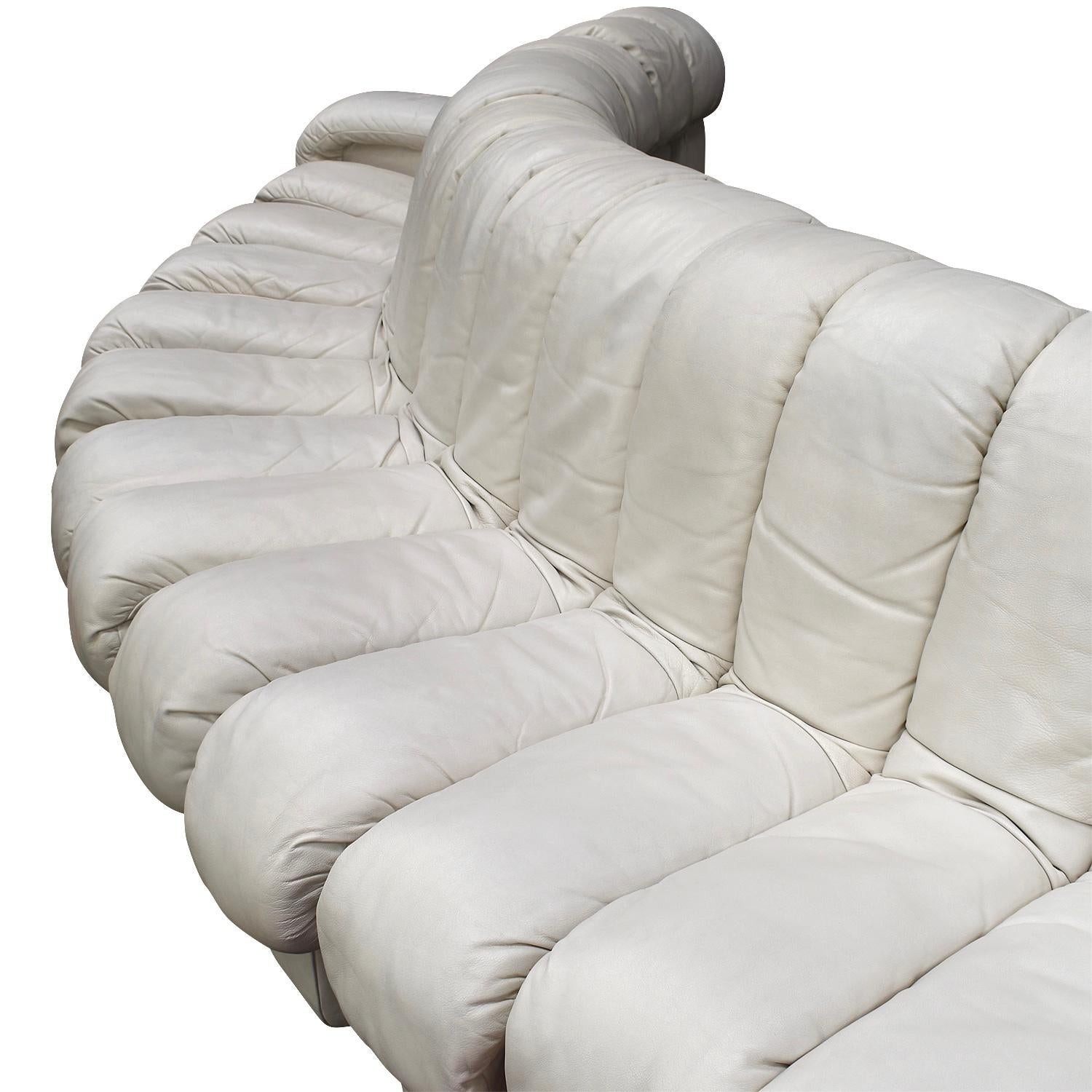 20-Piece De Sede DS600 'Snake' Non-Stop Sectional Sofa in Crème White Leather 2