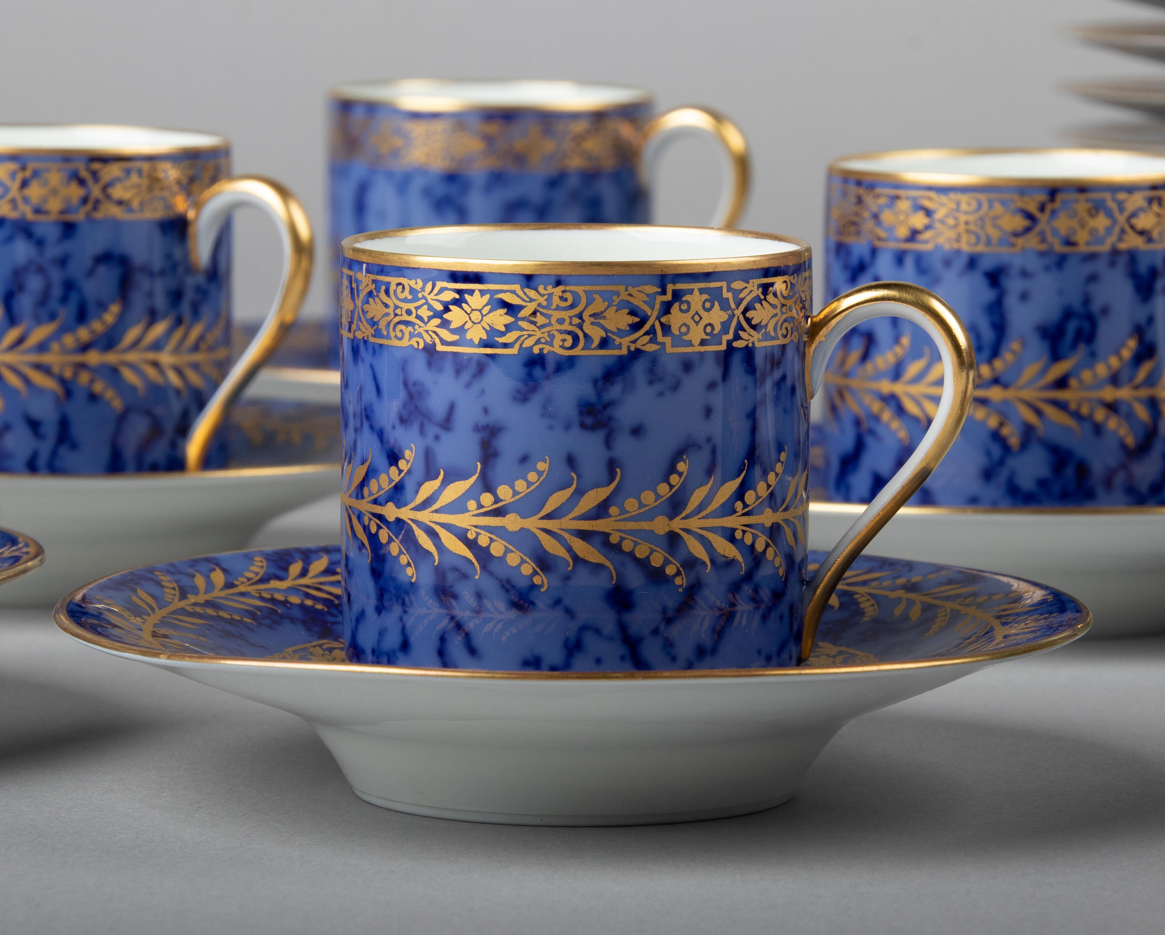 20-Piece Porcelain Tea Set Made by Raynaud Limoges In Good Condition In Casteren, Noord-Brabant