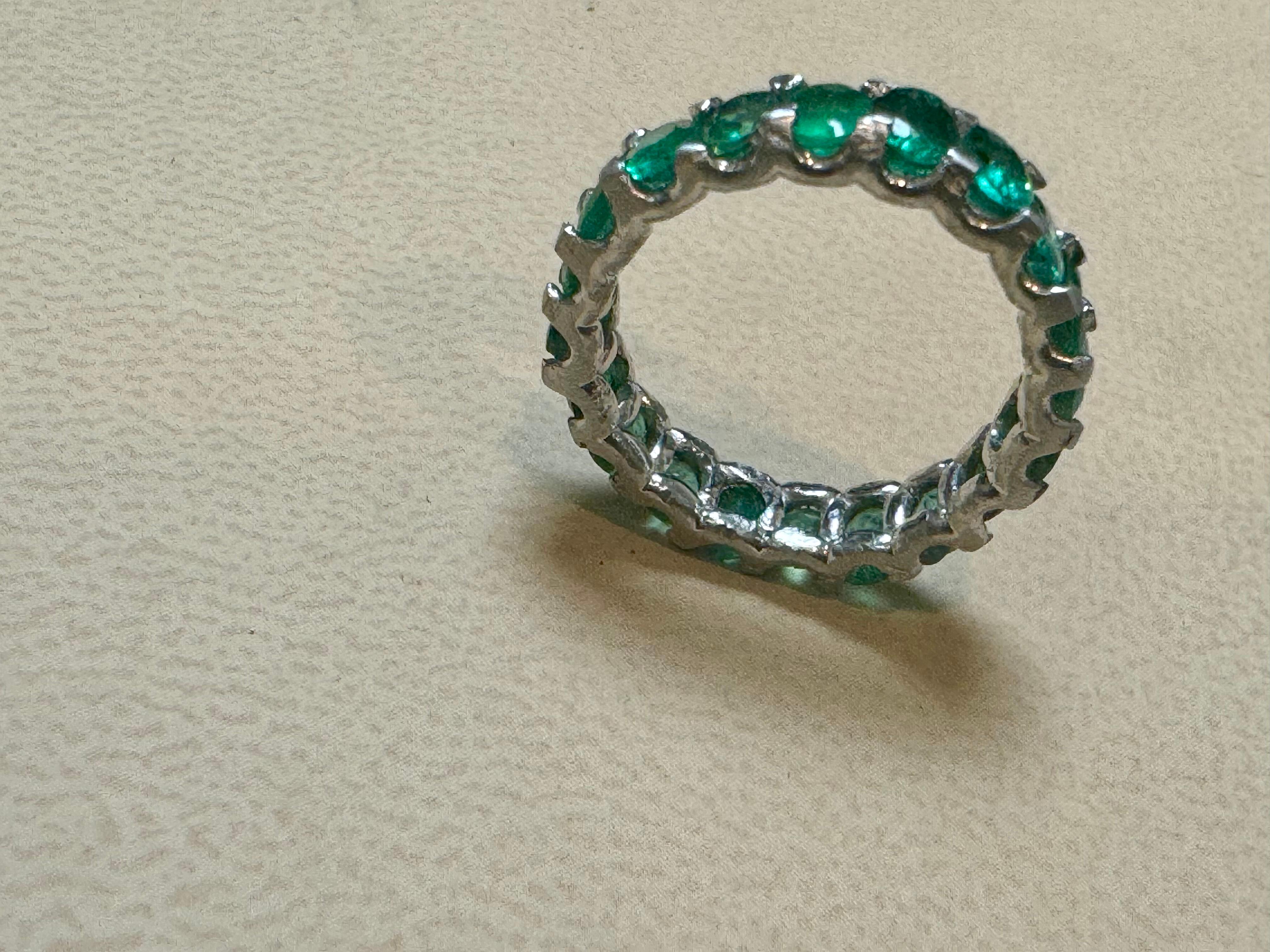 20 Pointer Each 4 Carat Emerald Anniversary Eternity Band / Ring Platinum For Sale 7