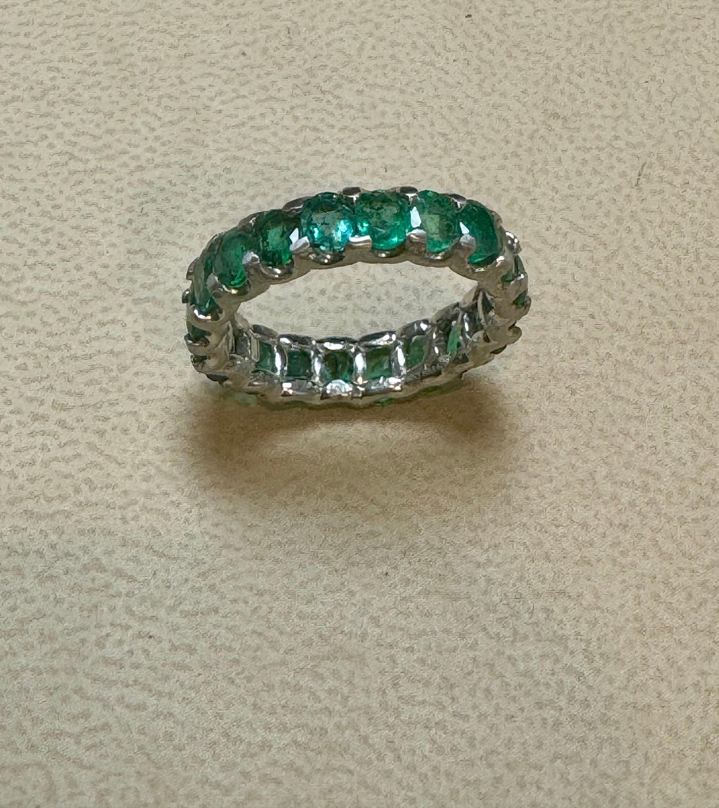 20 Pointer Each 4 Carat Emerald Anniversary Eternity Band / Ring Platinum For Sale 3