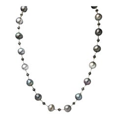 Collier de 20" en or jaune 14K avec perles de Tahiti et diamants noirs naturels (16.00ct)