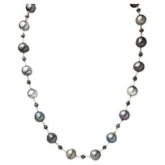 20" Tahiti-Perle & natürlicher schwarzer Diamant (16.00ct) Halskette in 14K Gelbgold