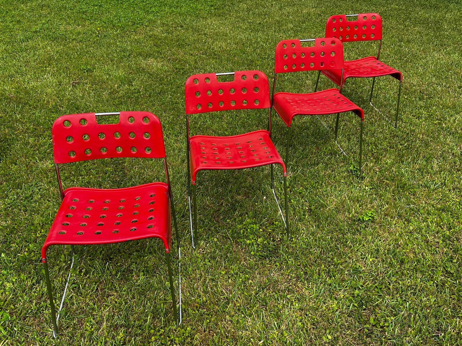 Italian 20 th CentuSet of 9 stackable chairs Omstak Rodney Kinsman for Bieffeplast, 1960 For Sale