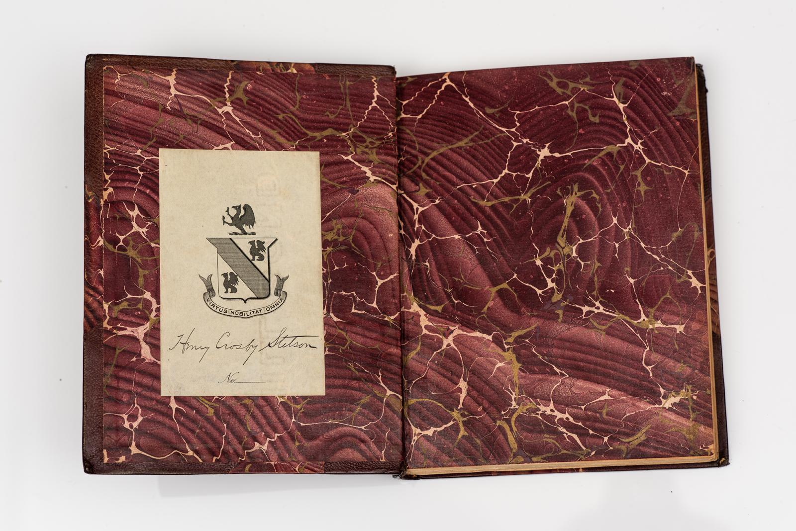 20 Vol. William Shakespeare, l'édition amicale : Les œuvres de Shakespeare. Édité par William J. Rolfe. Frontispice illustré avec la signature de Shakespeare. Illustré par des gravures tout au long de l'ouvrage. Pages de garde marbrées. 3/4 cuir