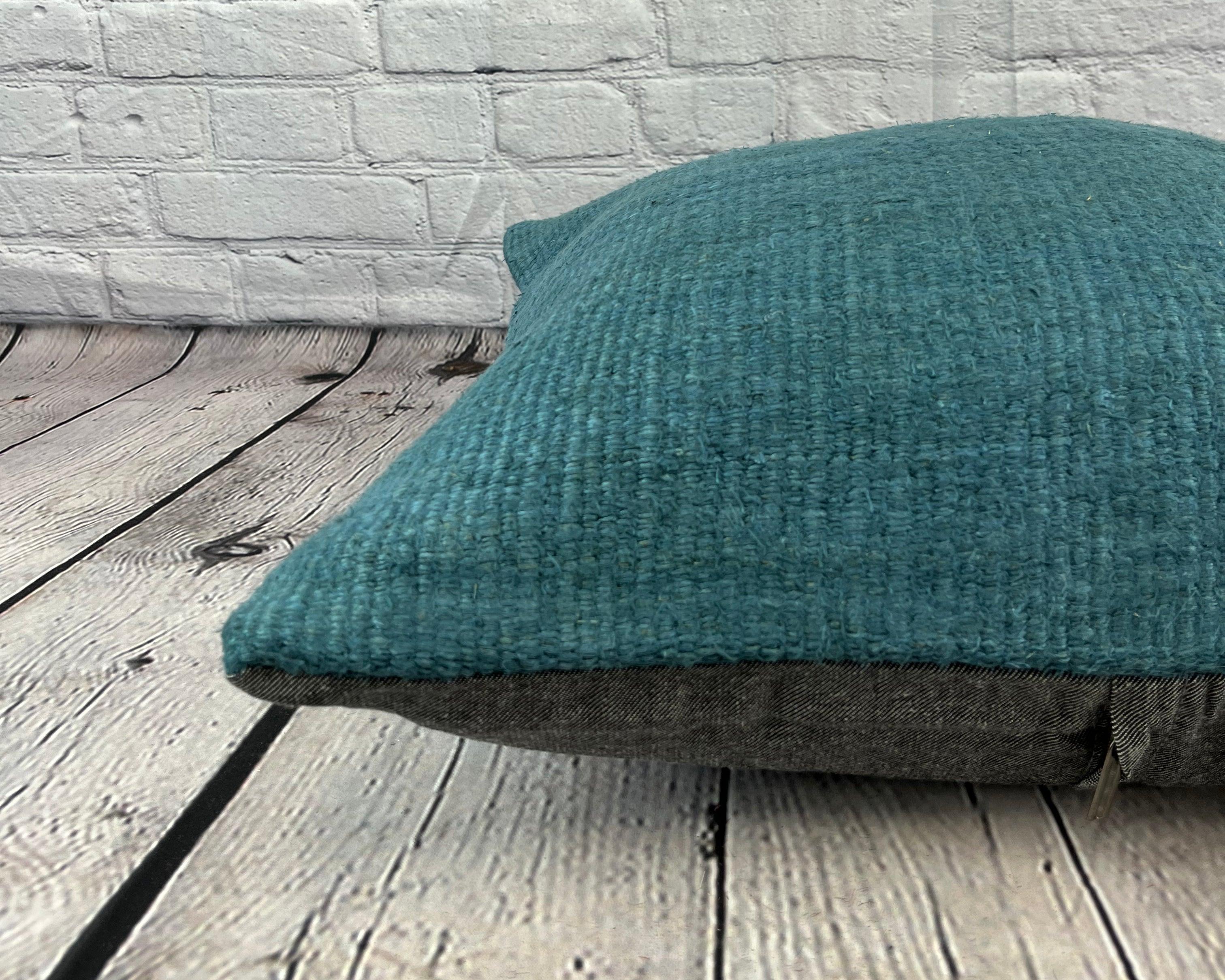 20 x 20 Hemp Kissen Türkisches Kissen mit natürlichem blauem Kissenbezug #6420 im Zustand „Neu“ im Angebot in Houston, TX