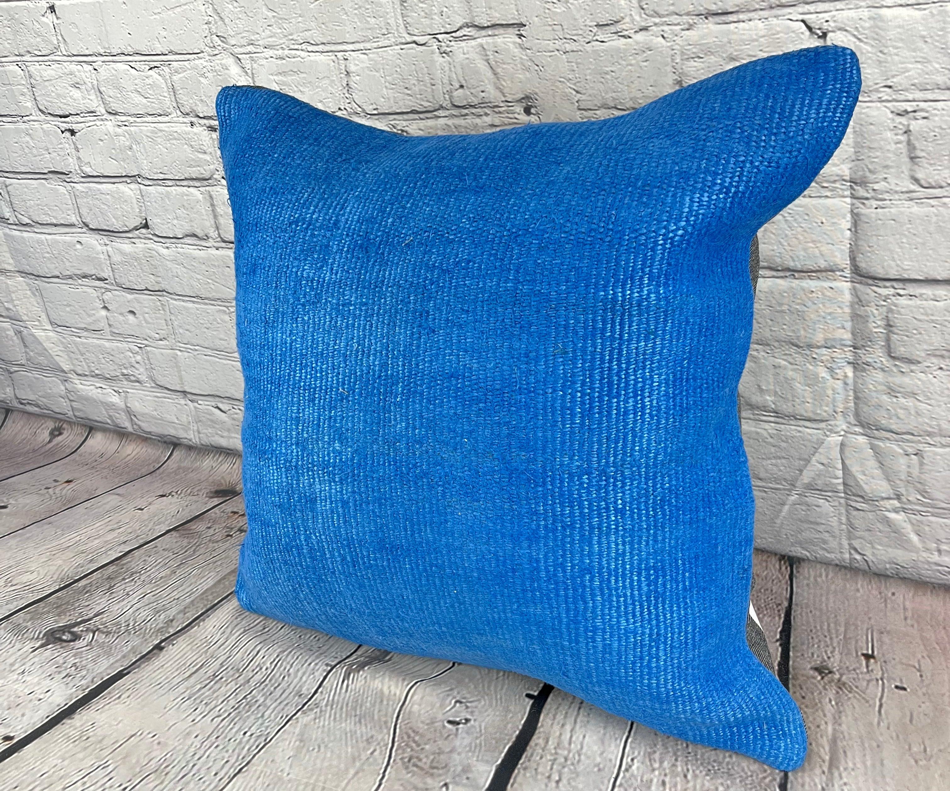 20 x 20 Hempe Pillow Turkish Cushion Natural Blue Pillow Cushion Cover #6448 Élevez votre décoration intérieure avec notre Hemp Pillow Turkish Cushion. Cette exquise housse de coussin, méticuleusement tissée à la main, ajoute une touche d'élégance