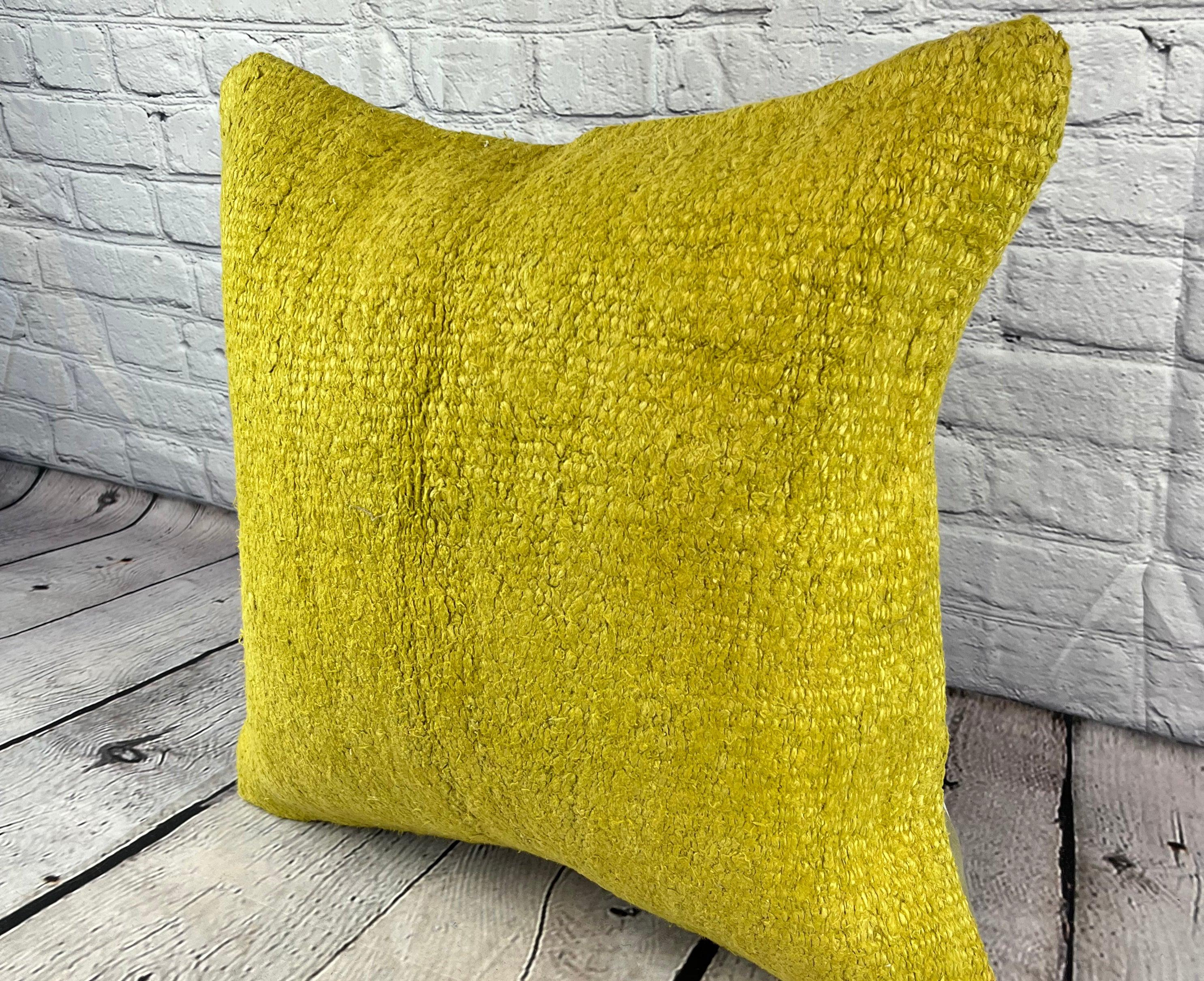 20 x 20 Hanf Kissen Türkisches Kissen Natürliches Grünes Kissen Kissenbezug #6312 Erhöhen Sie Ihr Heimdekor mit unserem Hanf Kissen Türkisches Kissen. Dieser exquisite, sorgfältig handgewebte Kissenbezug verleiht jedem Raum einen Hauch von Eleganz