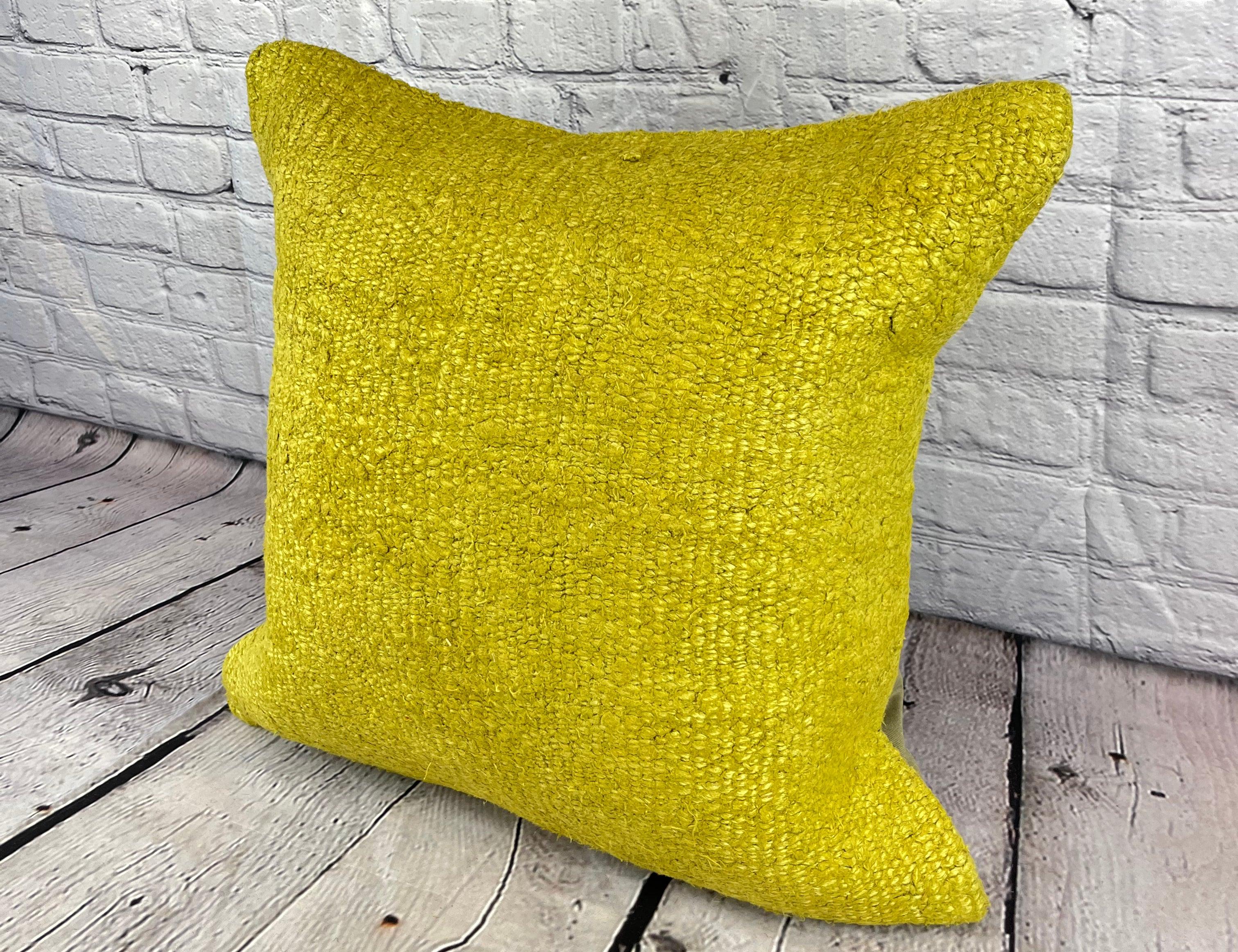 20 x 20 Hanf Kissen Türkisches Kissen Natürliches Grünes Kissen Kissenbezug #6316 Erhöhen Sie Ihr Heimdekor mit unserem Hanf Kissen Türkisches Kissen. Dieser exquisite, sorgfältig handgewebte Kissenbezug verleiht jedem Raum einen Hauch von Eleganz