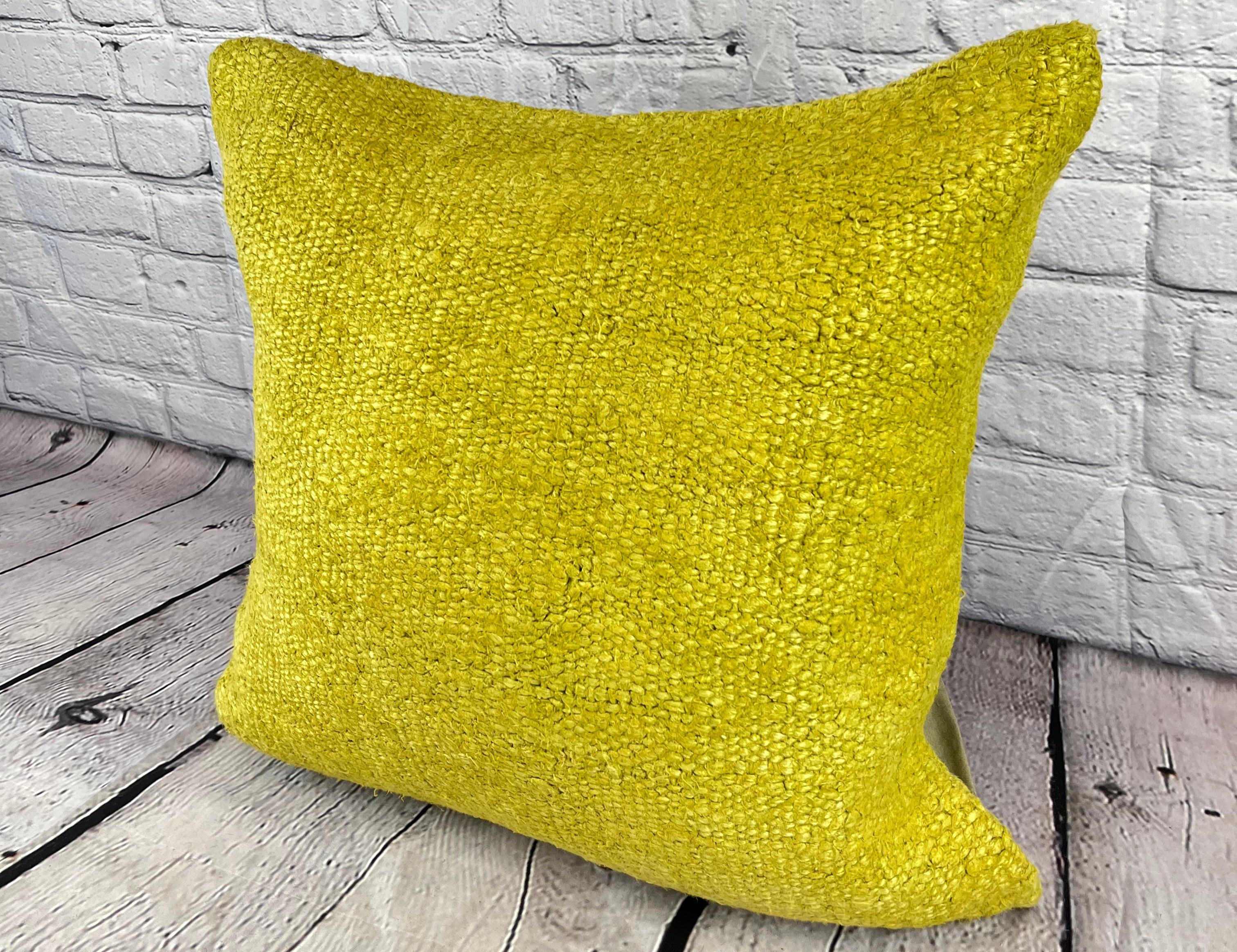 20 x 20 Hanf Kissen Türkisches Kissen Natürliches Grünes Kissen Kissenbezug #6317 Erhöhen Sie Ihr Heimdekor mit unserem Hanf Kissen Türkisches Kissen. Dieser exquisite, sorgfältig handgewebte Kissenbezug verleiht jedem Raum einen Hauch von Eleganz