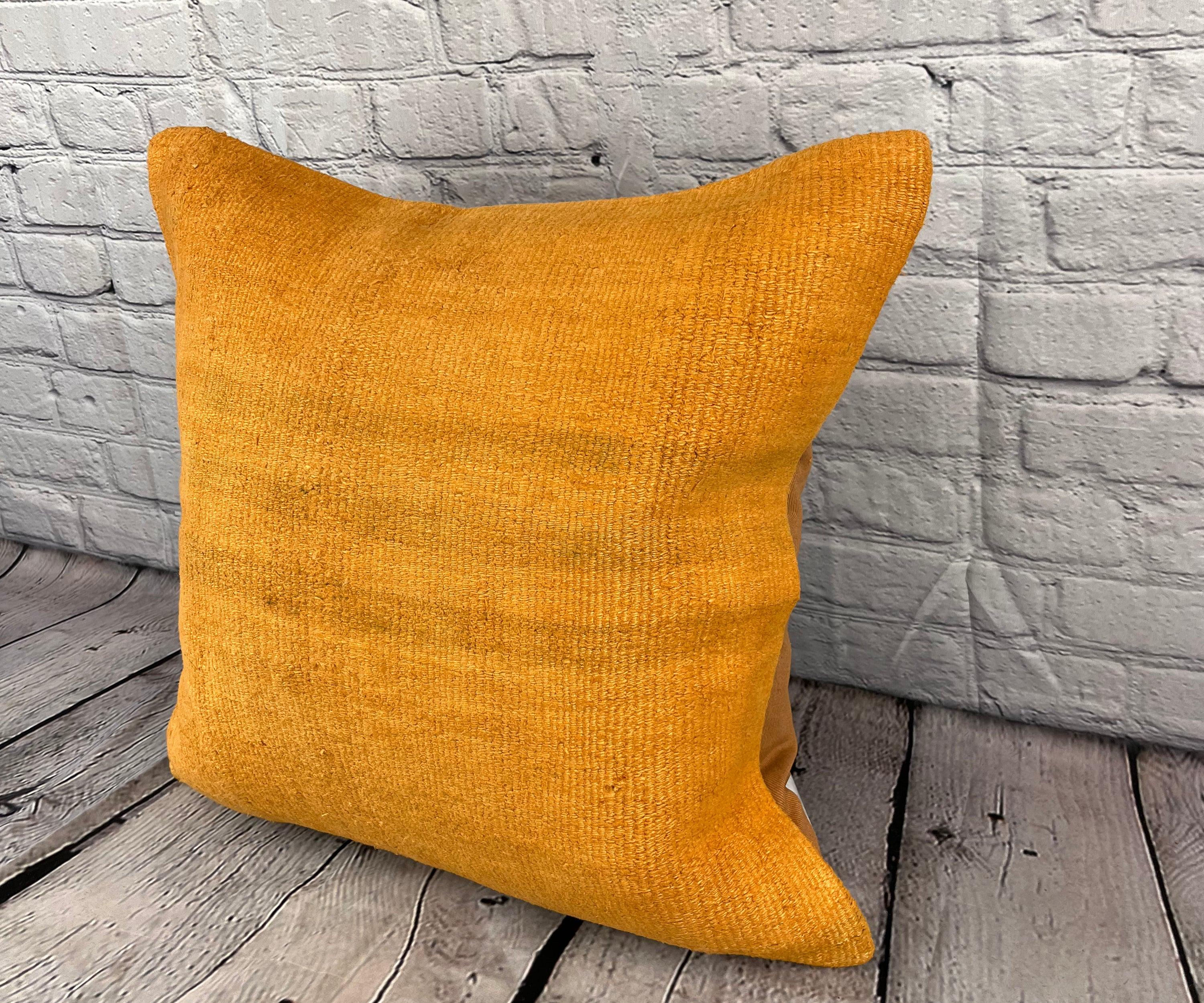20 x 20 Hanf Kissen Türkisches Kissen Natürliches Orange Kissen Kissenbezug #6282 Erhöhen Sie Ihr Heimdekor mit unserem Hanf Kissen Türkisches Kissen. Dieser exquisite, sorgfältig handgewebte Kissenbezug verleiht jedem Raum einen Hauch von Eleganz