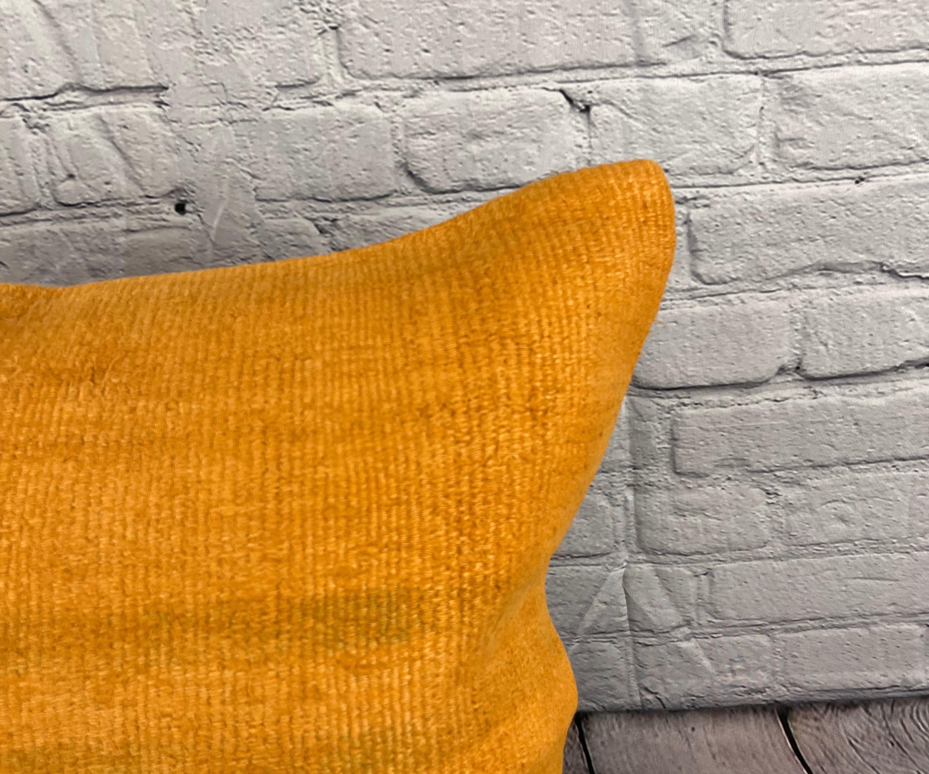 20 x 20 Hemp Kissen Türkisches Kissen mit natürlichem orangefarbenem Kissen-Kissenbezug #6282 (Handgeknüpft) im Angebot