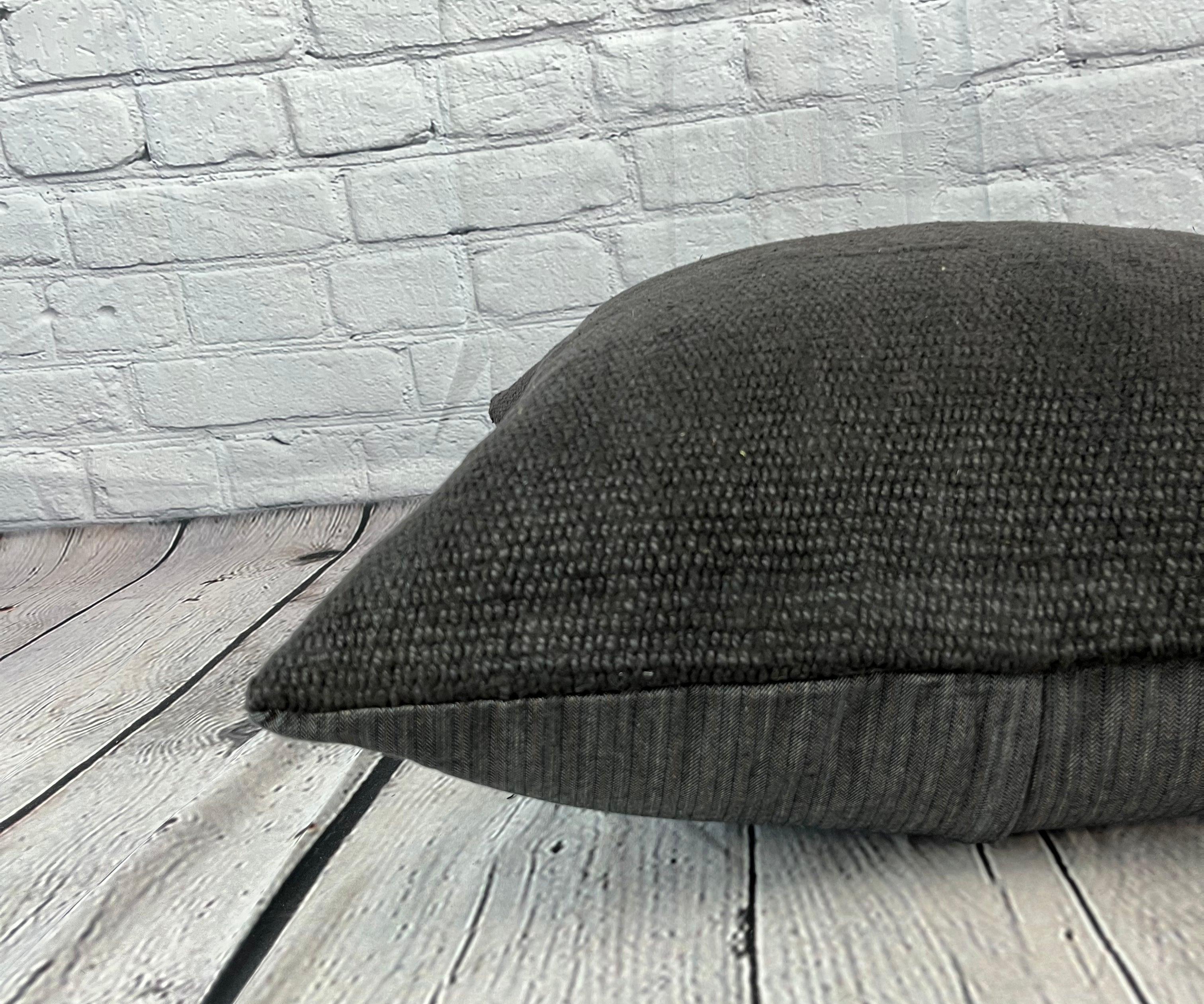 20 x 20 Hemp Türkisches Kissen, natürliches grau-schwarzes Kissen, Kissen-Kissenbezug #6336 im Zustand „Neu“ im Angebot in Houston, TX