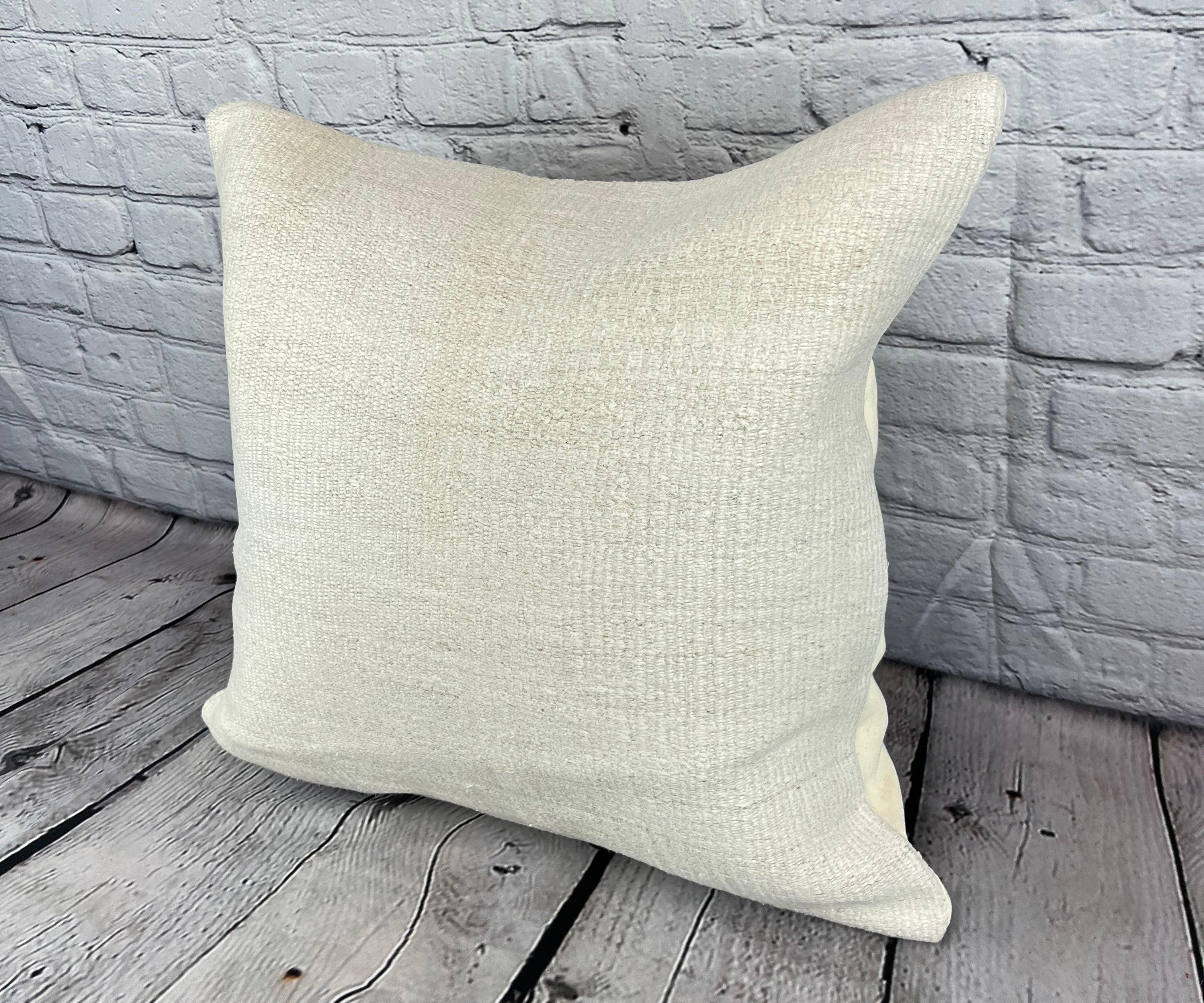 20 x 20 Hanf-Kissen Türkisches Kissen Natürliches Grau-Weißes Kissen Kissenbezug #6481 Werten Sie Ihr Zuhause mit unserem Hanf-Kissen Türkisches Kissen auf. Dieser exquisite, sorgfältig handgewebte Kissenbezug verleiht jedem Raum einen Hauch von