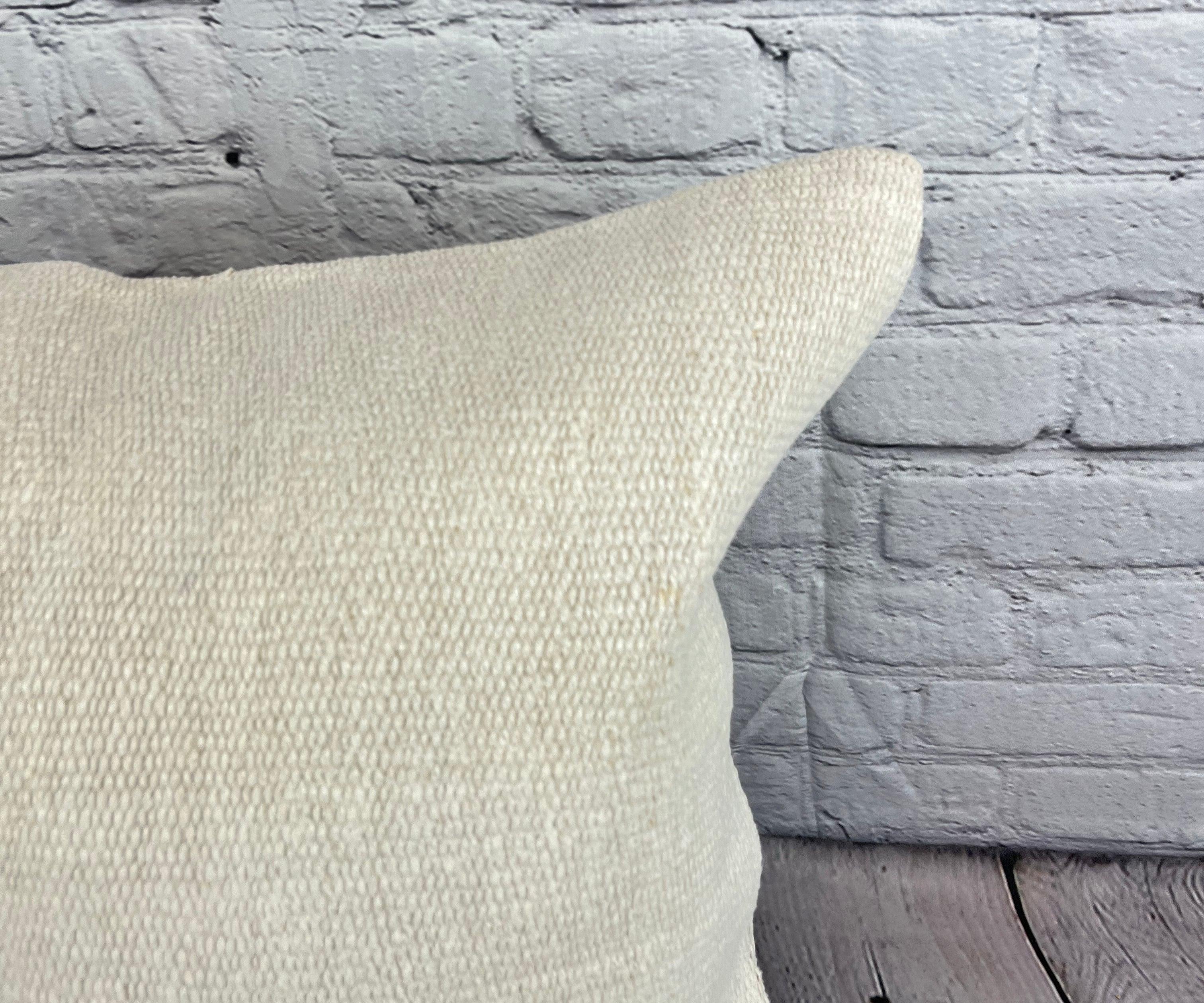 Turc Coussin de coussin turc à ourlet 20 x 20, blanc naturel grisâtre, couvercle de coussin n°6482 en vente