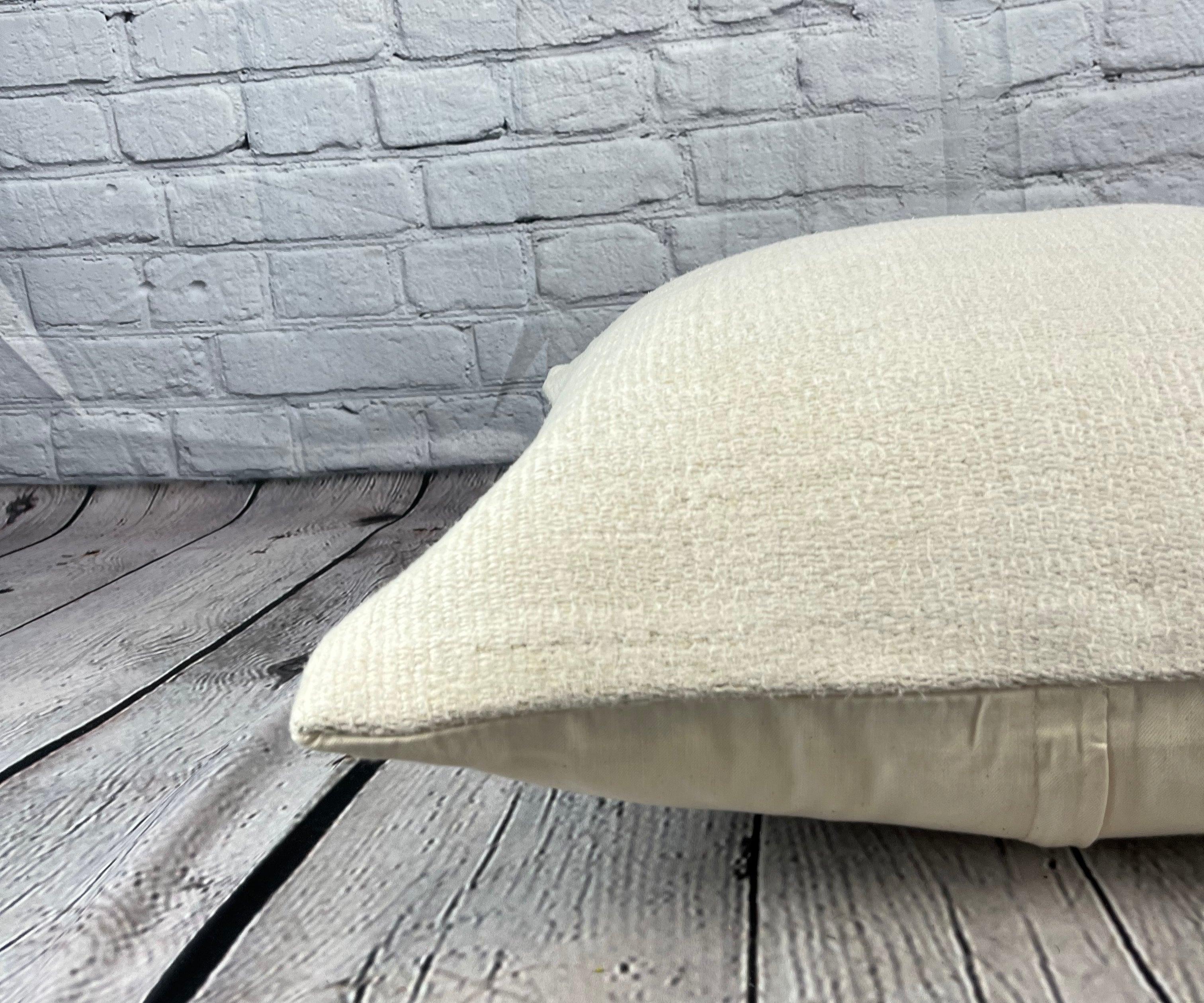 Annodato a mano Cuscino turco in canapa 20 x 20 Nature grigio-bianco Copricuscino #6490 in vendita