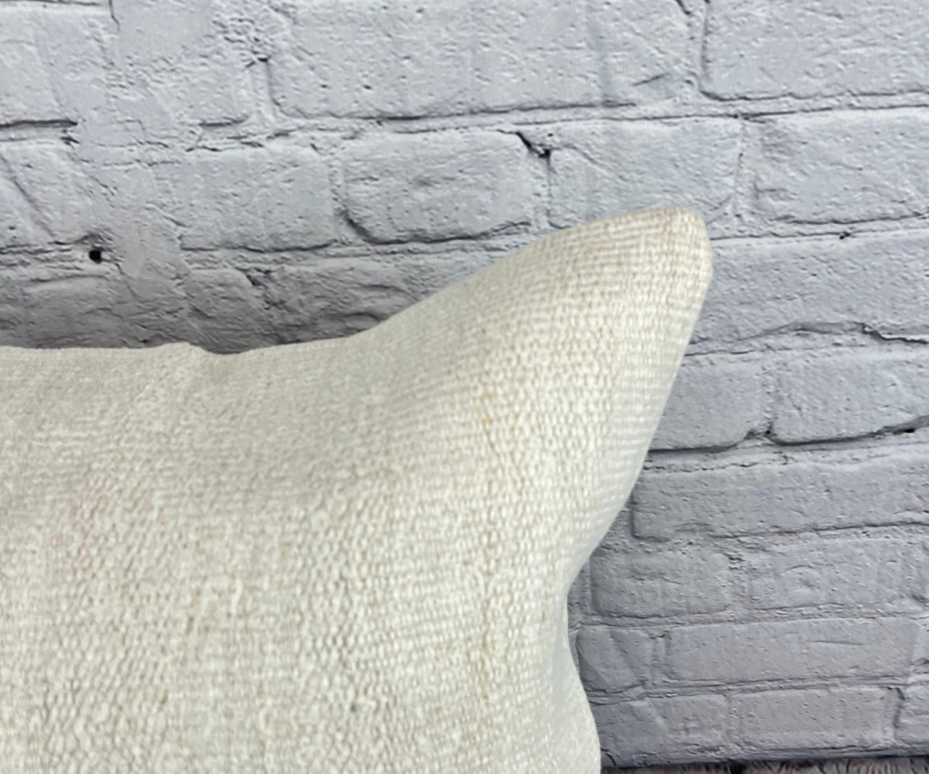 Turc Coussin de coussin turc à ourlet 20 x 20, blanc naturel grisâtre, couvercle n° 6497 en vente