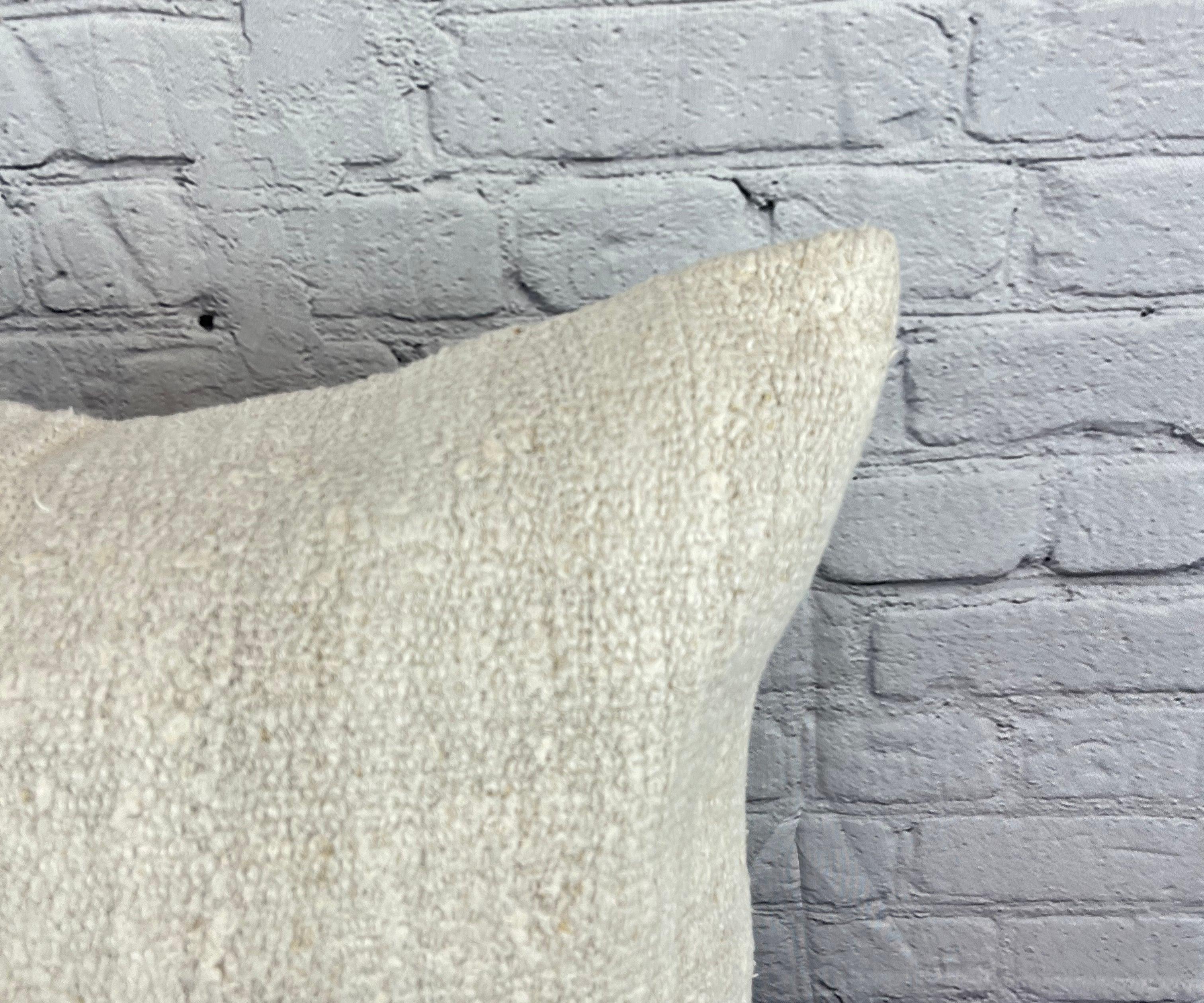 20 x 20 Hemp Türkisches Kissen, natürliches grauweißes Kissen-Kissenbezug #6498 (Handgeknüpft) im Angebot