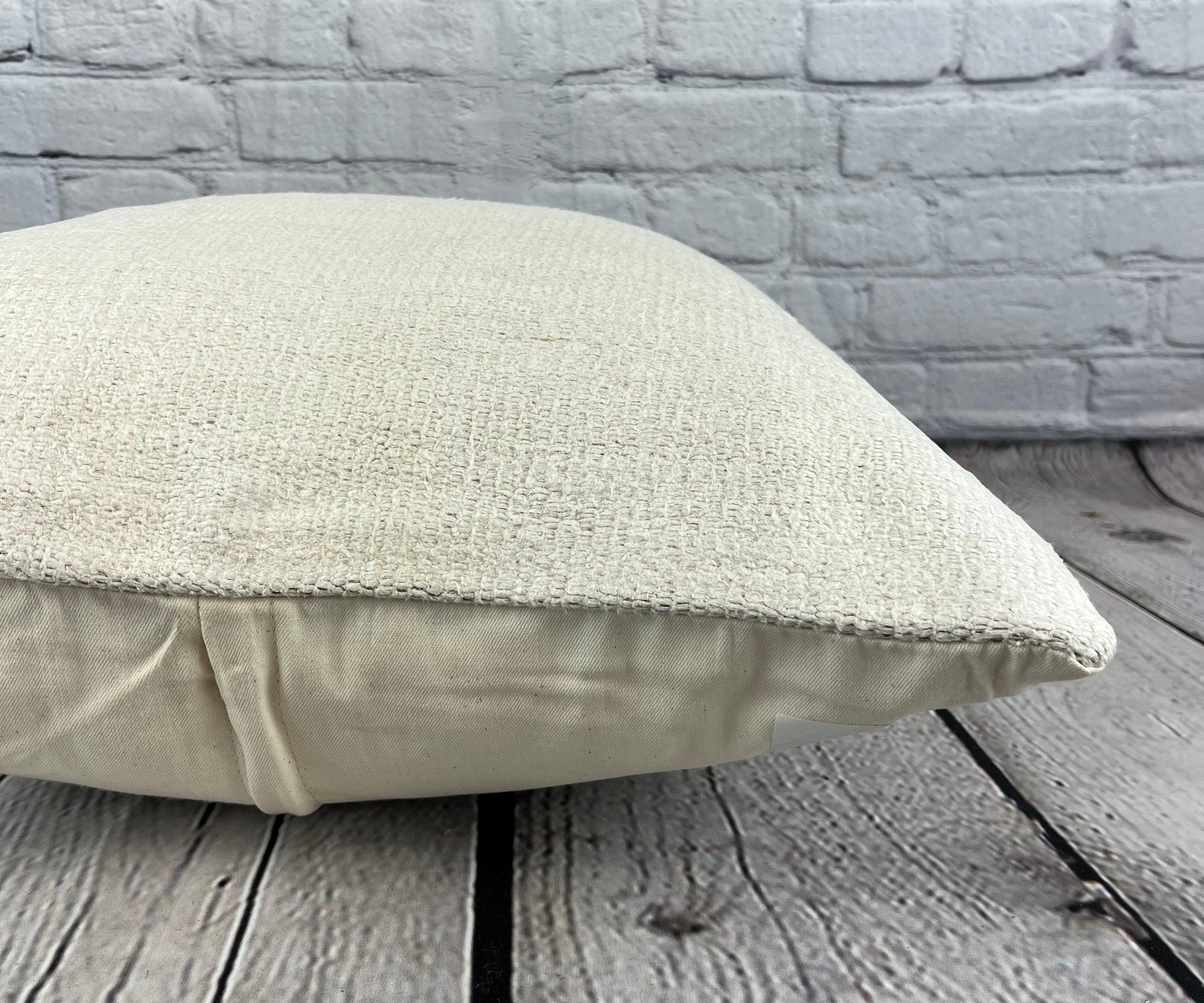 Noué à la main Coussin de coussin turc à ourlet 20 x 20, blanc naturel grisâtre, couvercle n° 6509 en vente